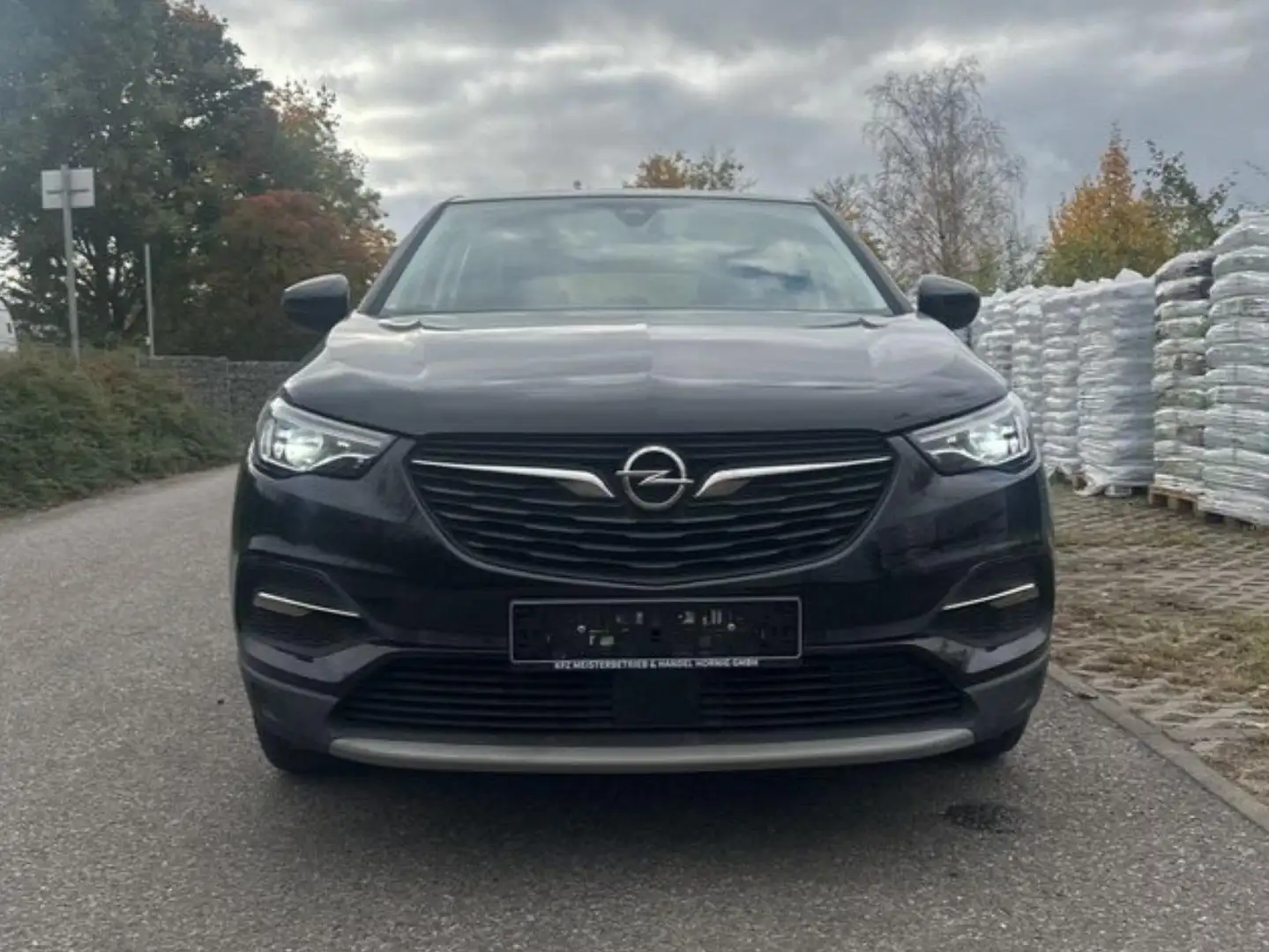 Opel Grandland X 1.2 Turbo INNOVATION Automatik (PDC-KAMERA*NAVI) Negro - 2