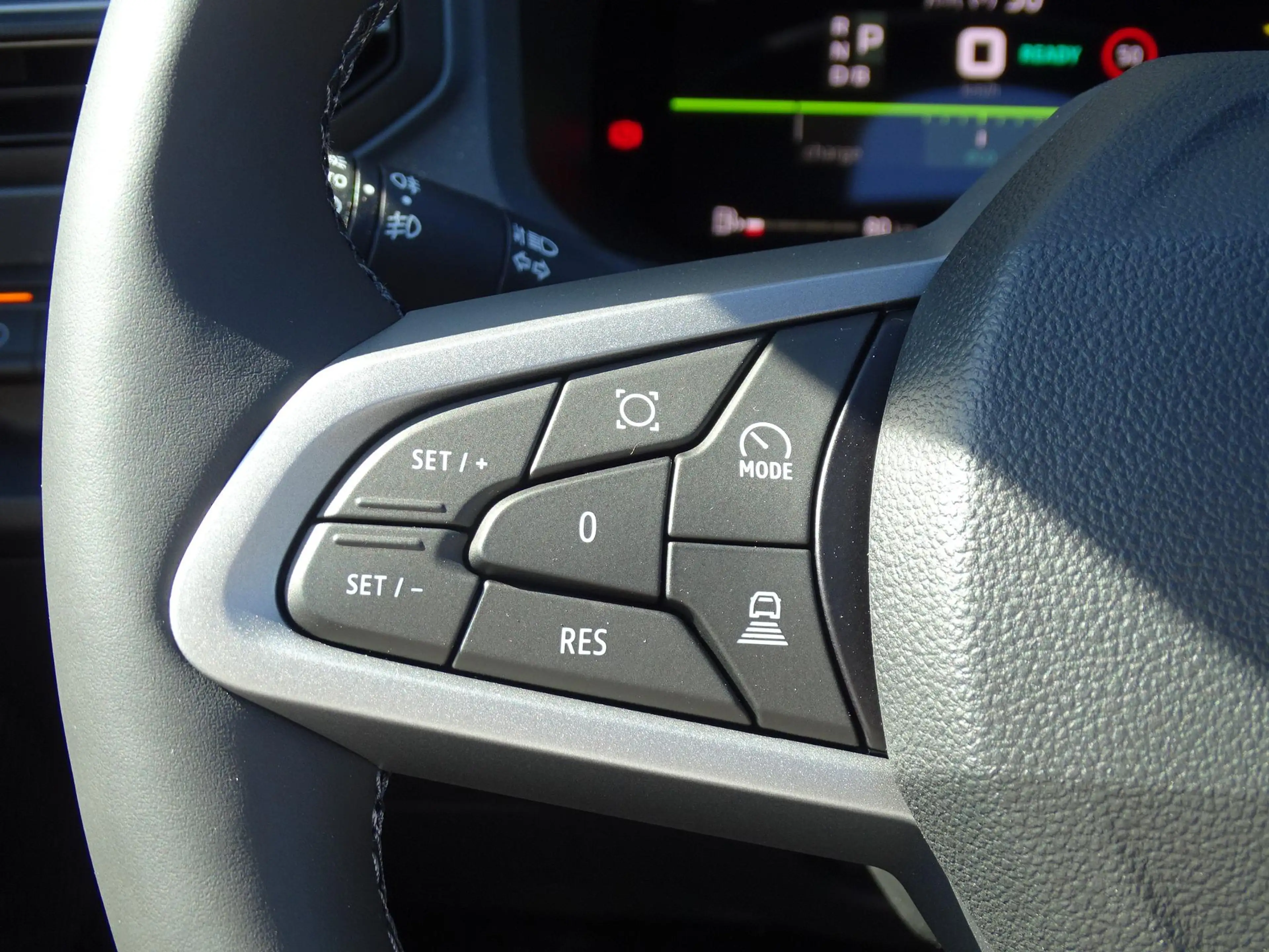 Dacia Bigster 1.8 Hybrid 155 Limited Edition FULL OPTIONS / PANO — photo 25