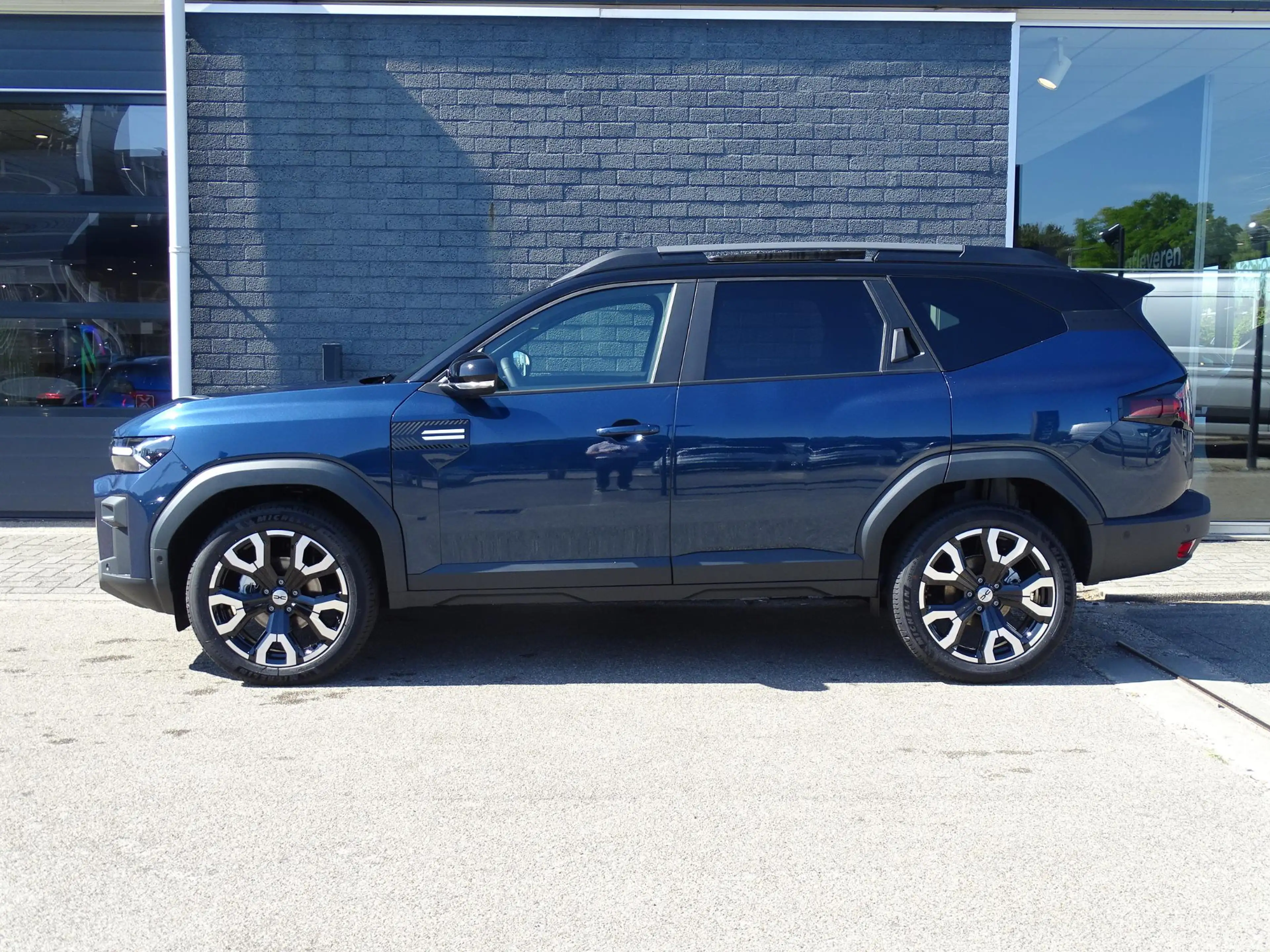 Dacia Bigster 1.8 Hybrid 155 Limited Edition FULL OPTIONS / PANO — photo 19