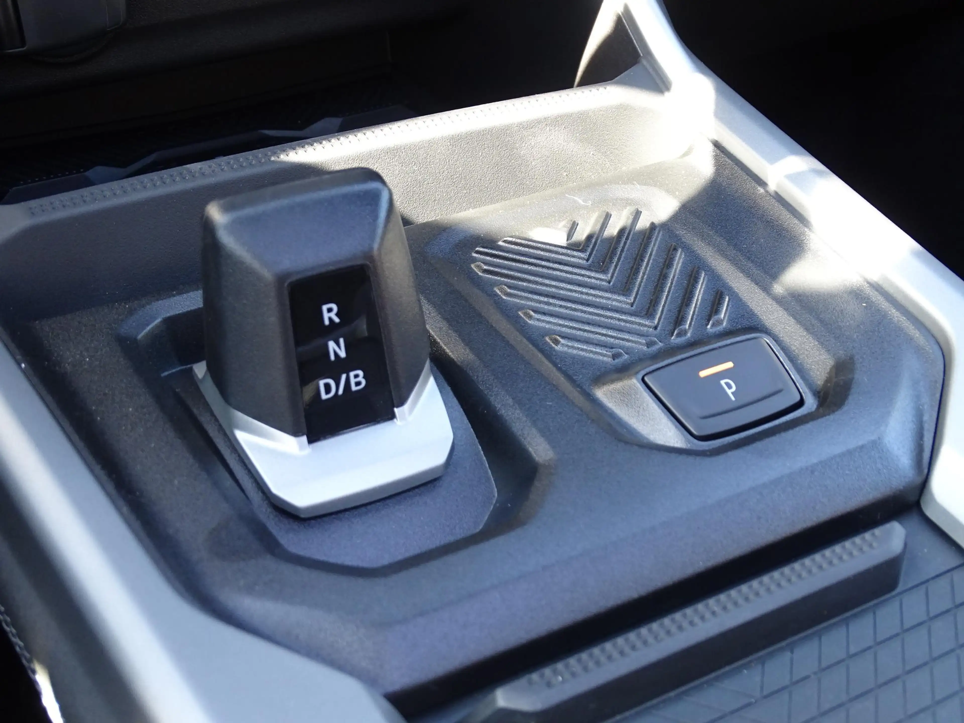 Dacia Bigster 1.8 Hybrid 155 Limited Edition FULL OPTIONS / PANO — photo 30