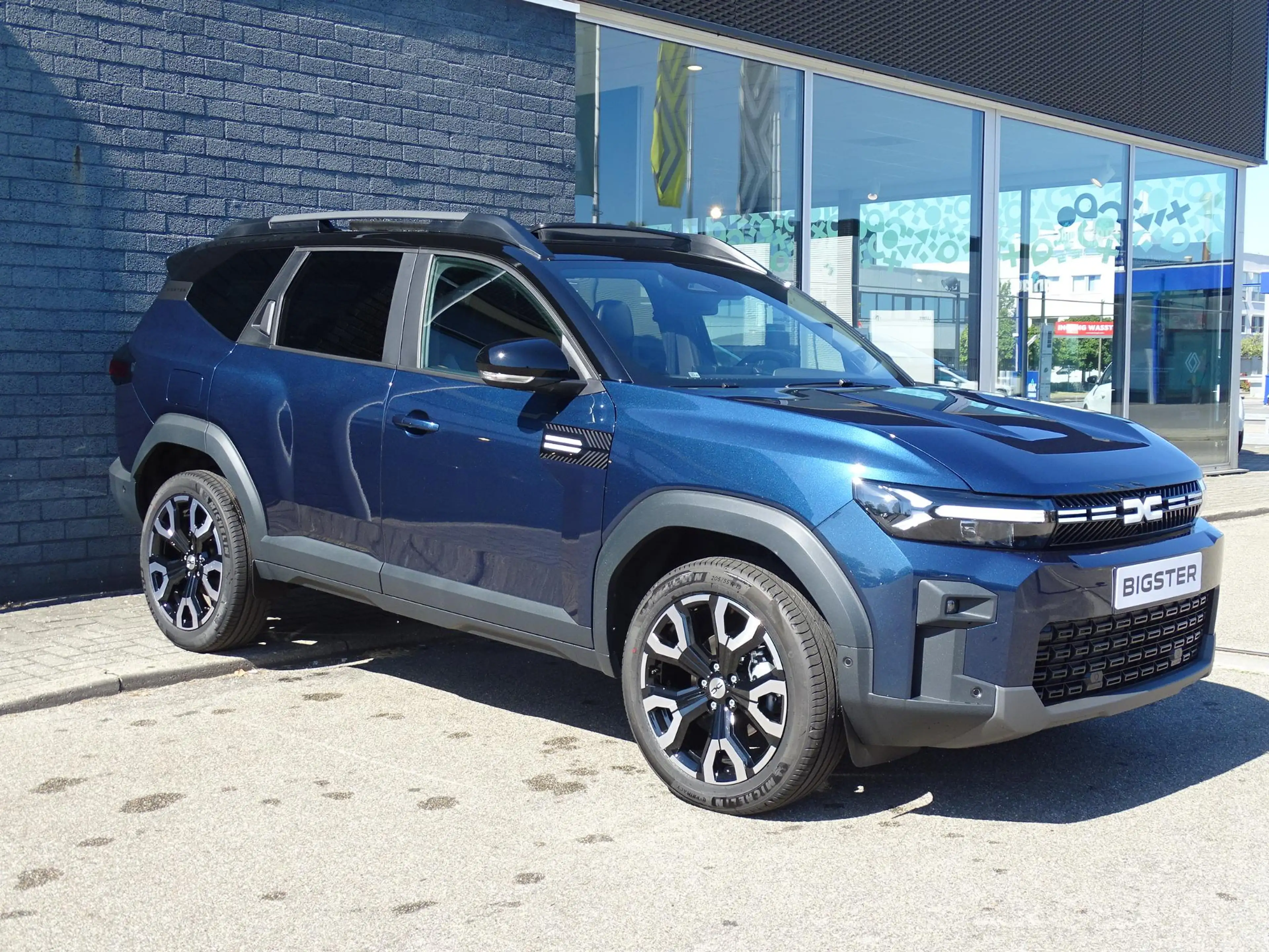 Dacia Bigster 1.8 Hybrid 155 Limited Edition FULL OPTIONS / PANO — photo 5