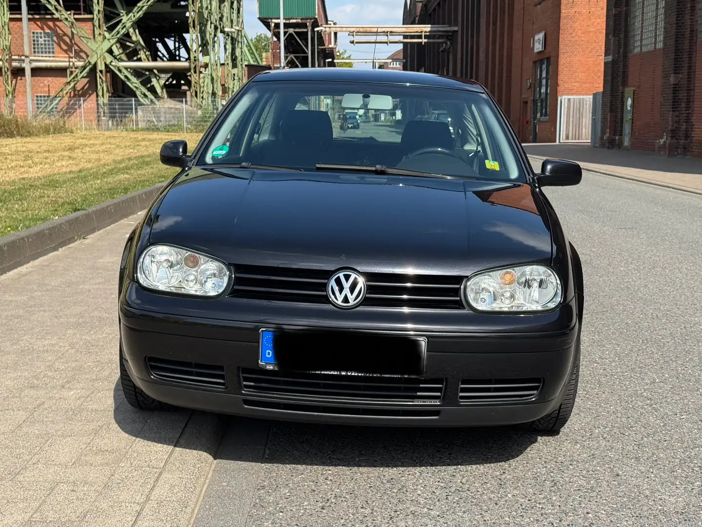 Volkswagen Golf 1.4 Basis - 2
