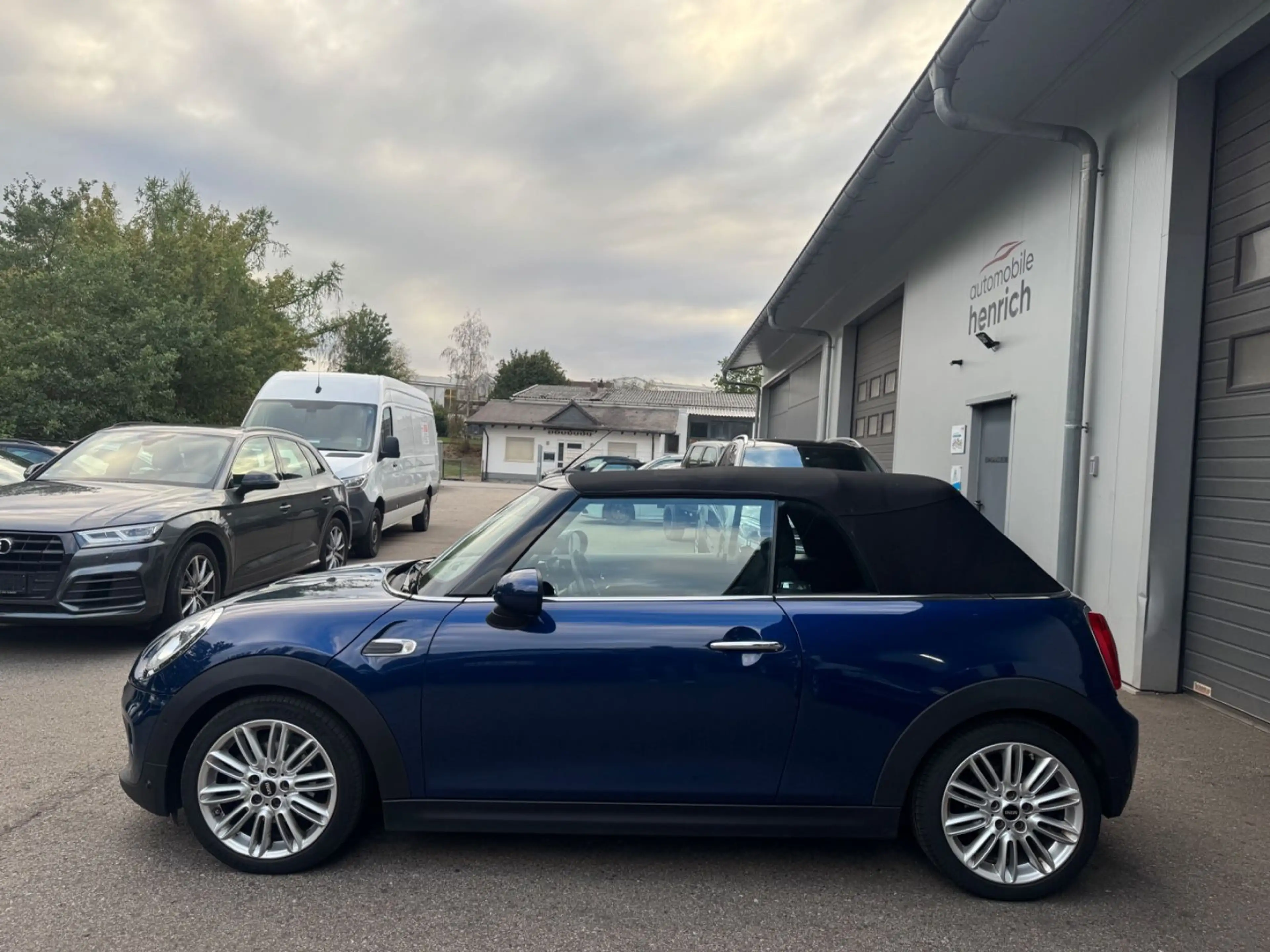 MINI Cooper Cabrio COOPER Cabrio Automatik,LED,Navi,Cam — photo 9