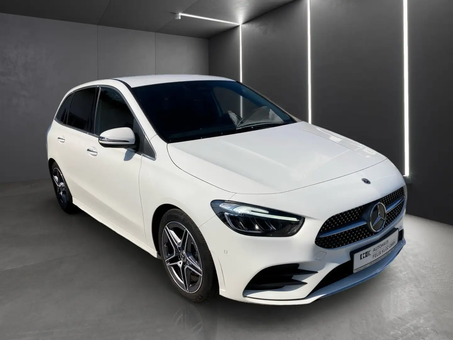 Mercedes-Benz B 200 AMG Line*AHK*LED*Kamera*Easy-Pack*SHZ* Bianco - 2