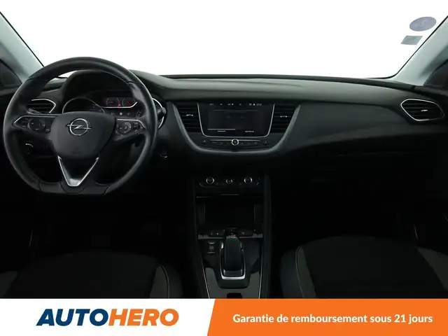 Opel Grandland X view 12