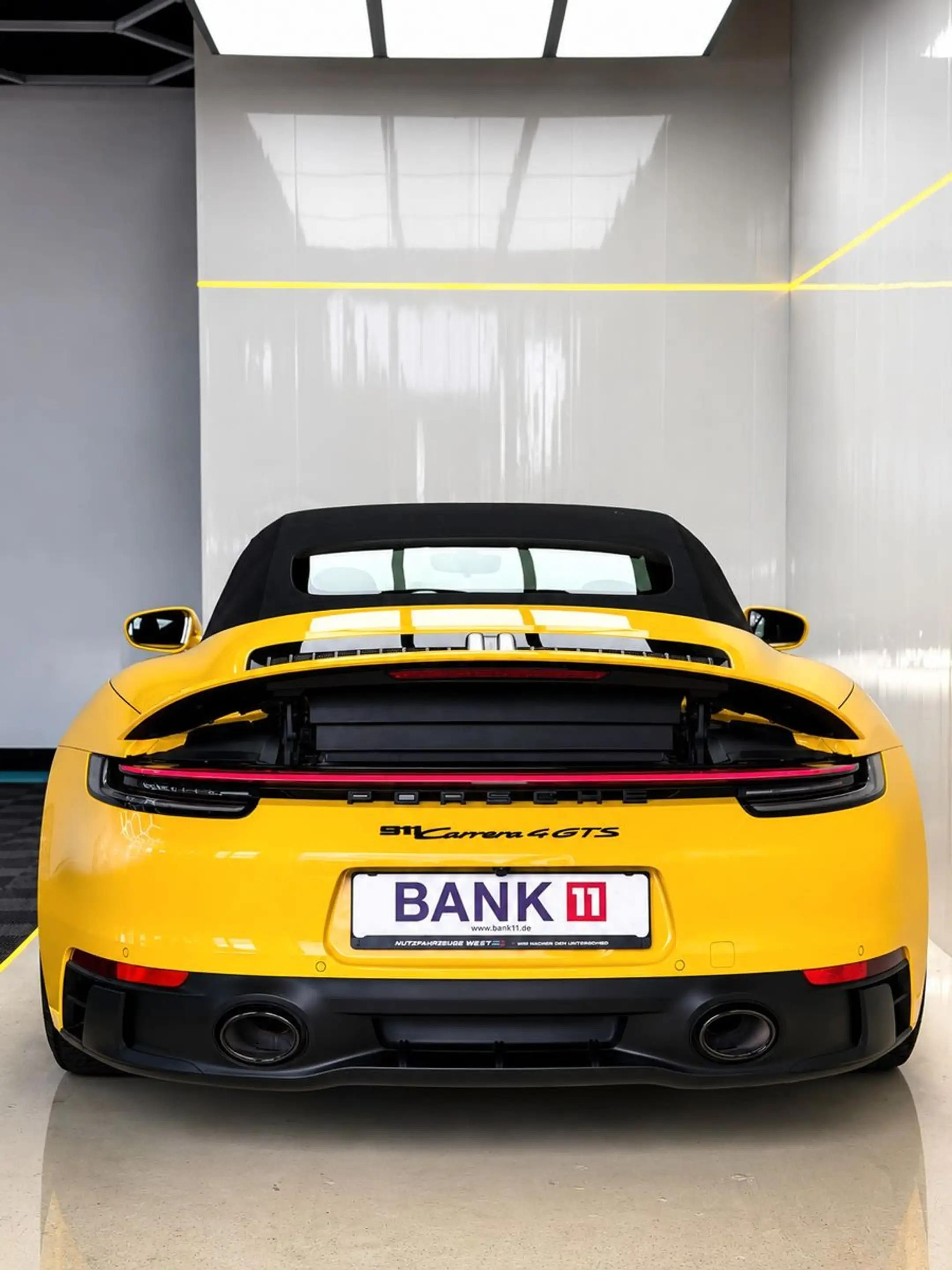 Porsche 992 GTS 4 CABRIO LIFT/BURMESTER/360/CHRONO/SPORT — photo 15