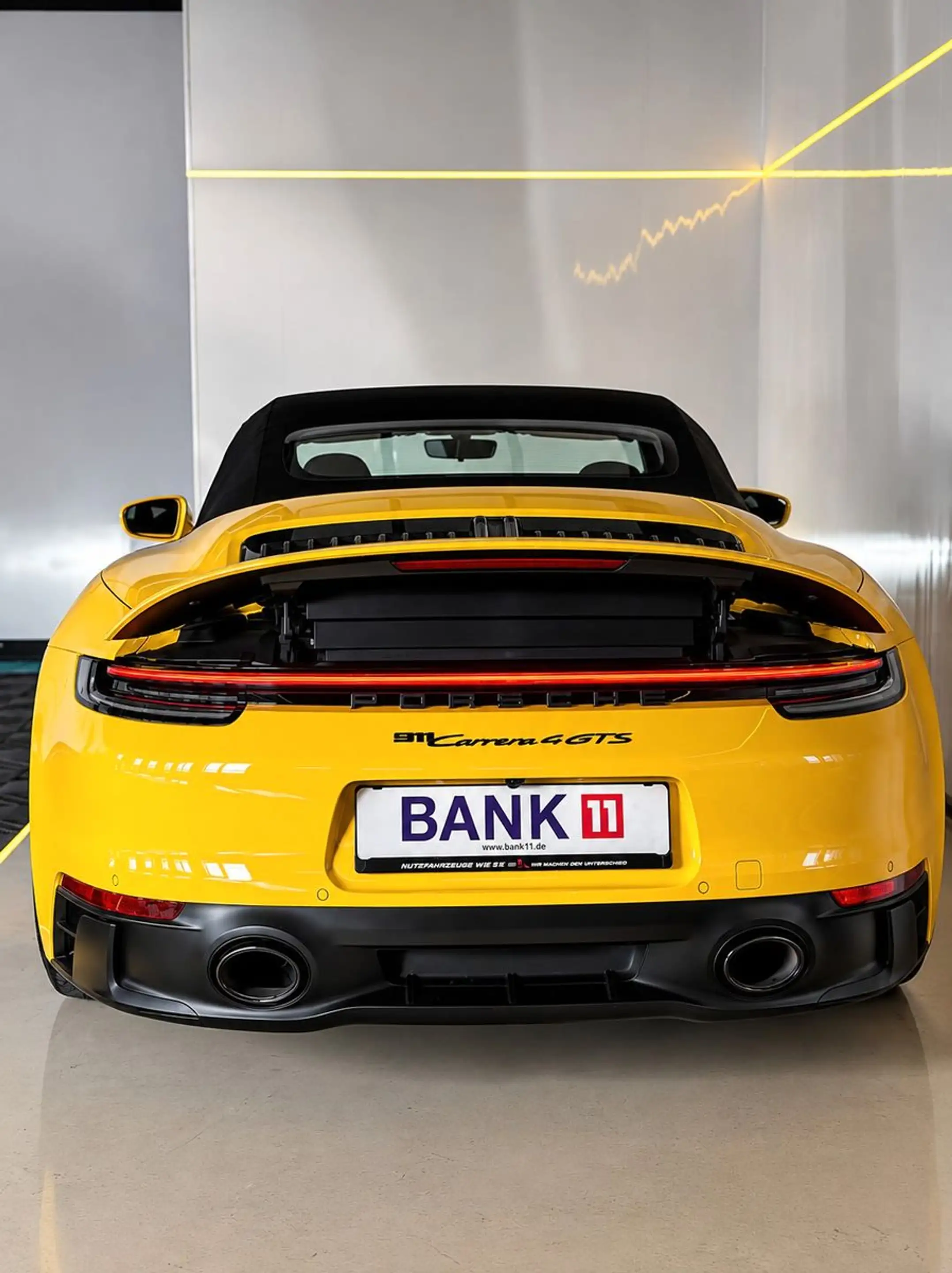 Porsche 992 GTS 4 CABRIO LIFT/BURMESTER/360/CHRONO/SPORT — photo 12