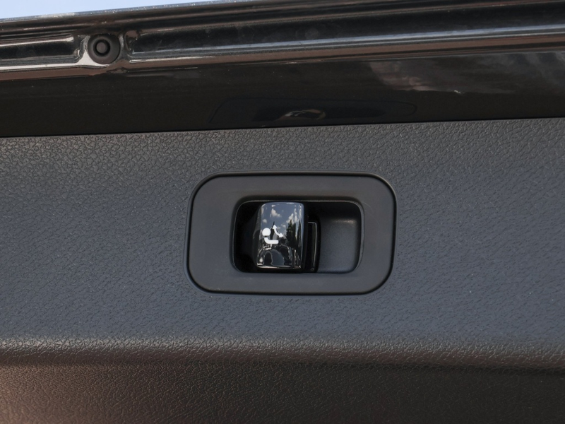 Mercedes-Benz E 53 AMG Hyb 4M+ T AHK/DIGITAL/360/Keyl/Ambi/19" — photo 11