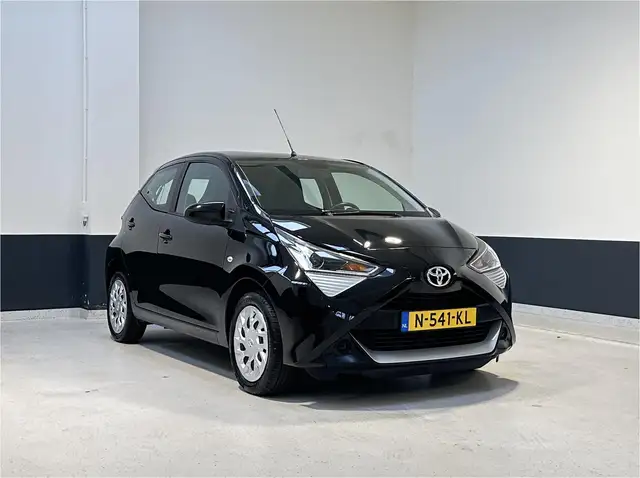 Toyota Aygo 1.0 VVT-i x-play | Apple Carplay| Navigatie | Came