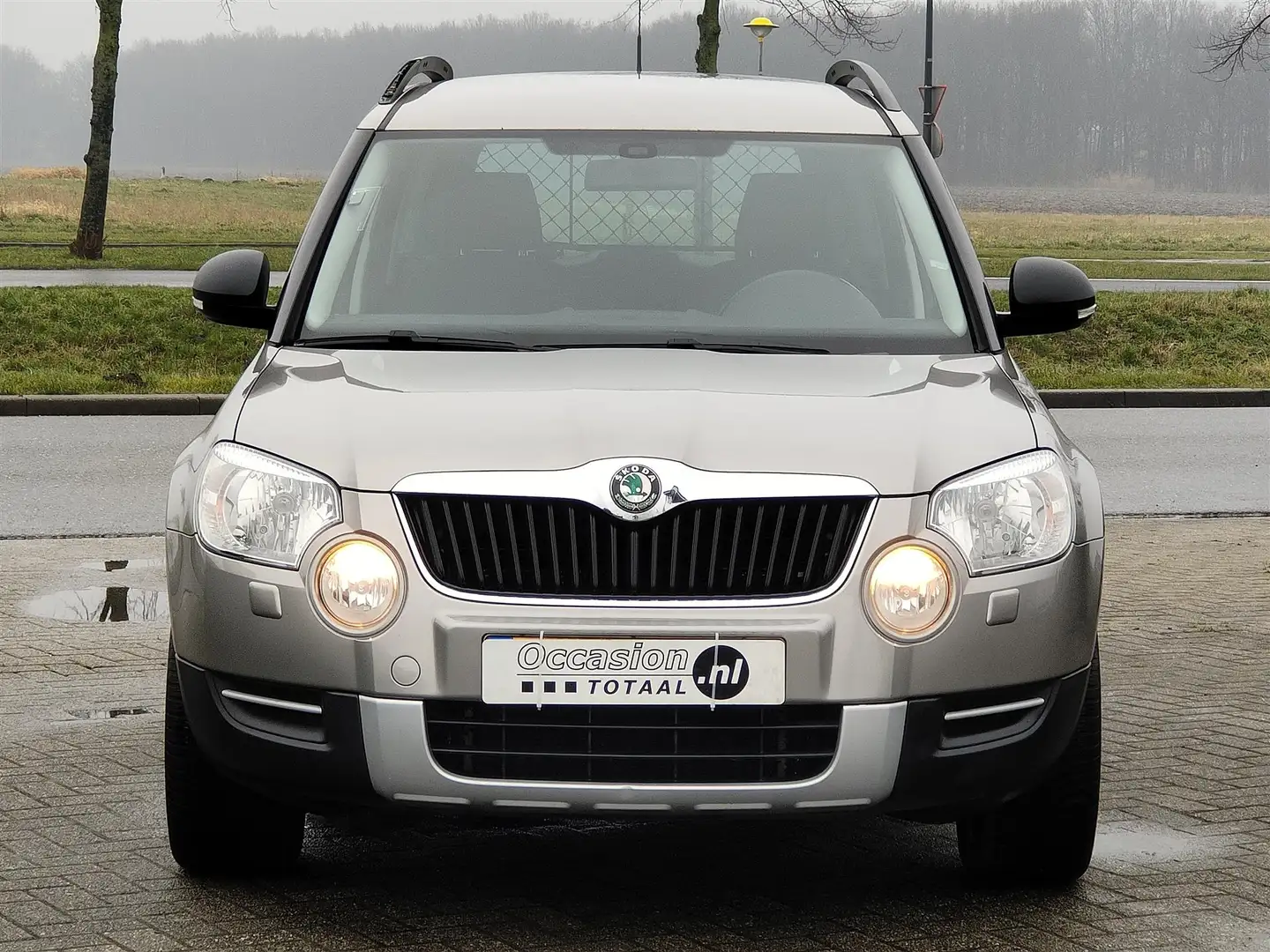 Skoda Yeti 1.2 TSI Active Plus | Automaat | Camera | Trekhaak Beige - 2