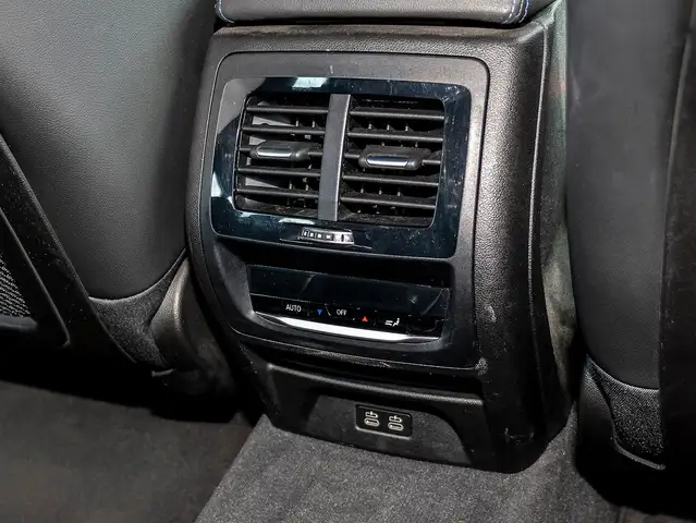 BMW X3 view 17