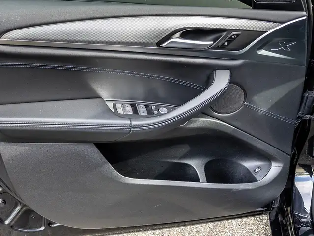 BMW X3 view 15