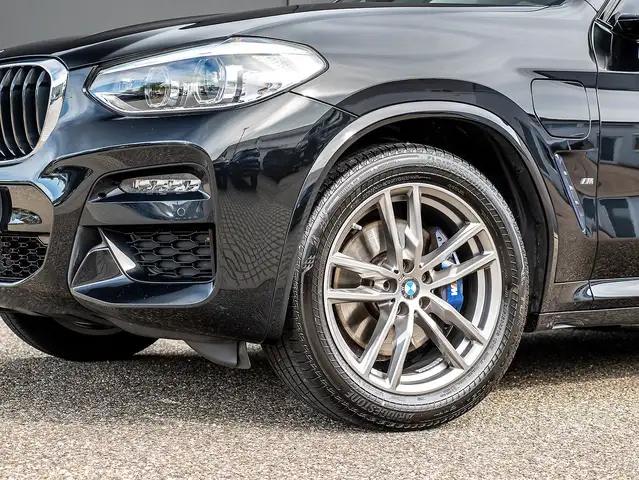 BMW X3 view 19