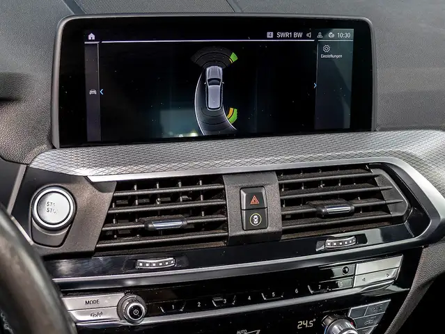 BMW X3 view 20