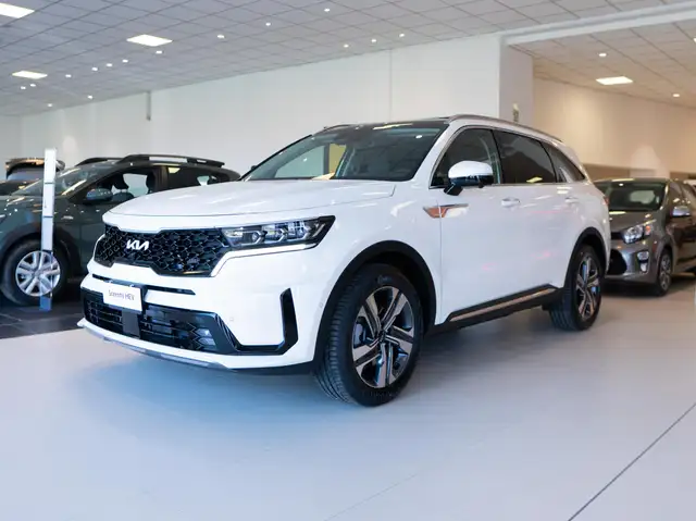 2024 Kia Sorento in White for sale