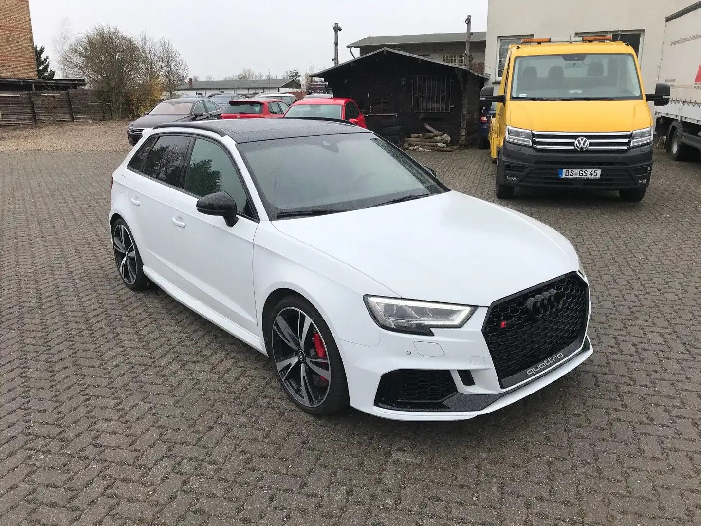 Audi RS3 Sportback 2.5 TFSI quattro Weiß - 1