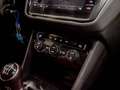Volkswagen Tiguan 2.0 TDI SCR BlueMotion Business Grijs - thumbnail 17