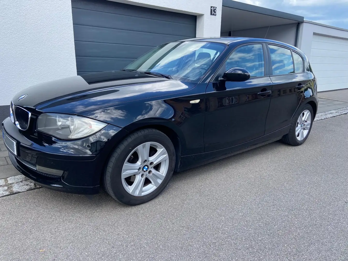 BMW 118 118i Schwarz - 2