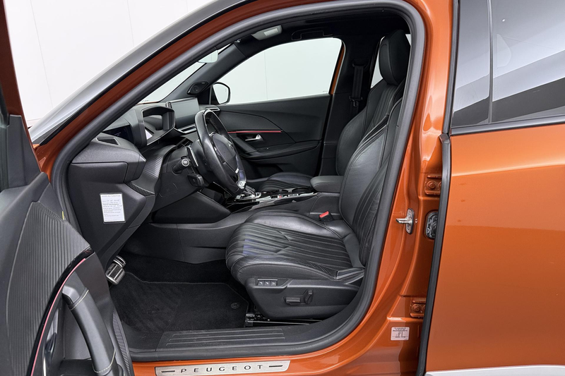 Peugeot 2008 1.2 155pk GT Automaat | Full Options | Trekhaak | — photo 15