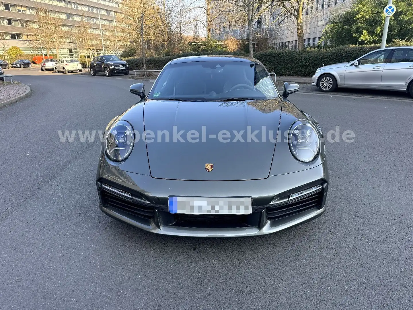 Porsche 992 911 Turbo [Aventuringrün][Lift][Chrono] Grün - 2
