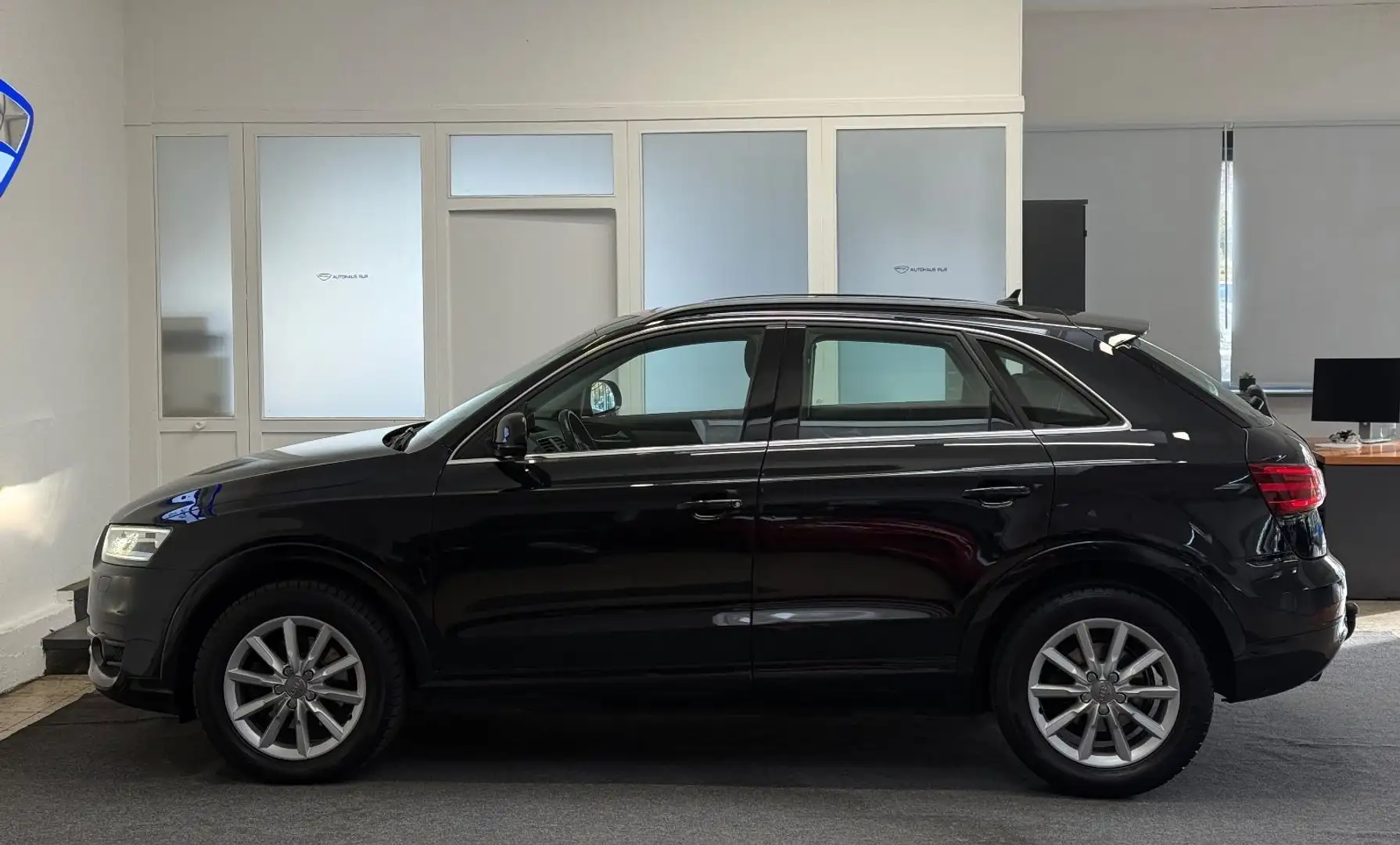 Audi Q3 2.0 TDI quattro/AUTOMATIK/ANHÄNGER/PANORAMA Noir - 2