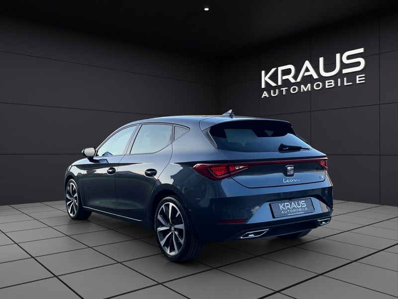 SEAT Leon FR 2.0 TDI DSG LED NAVI VIRTUAL AMBIENT CAM — photo 4
