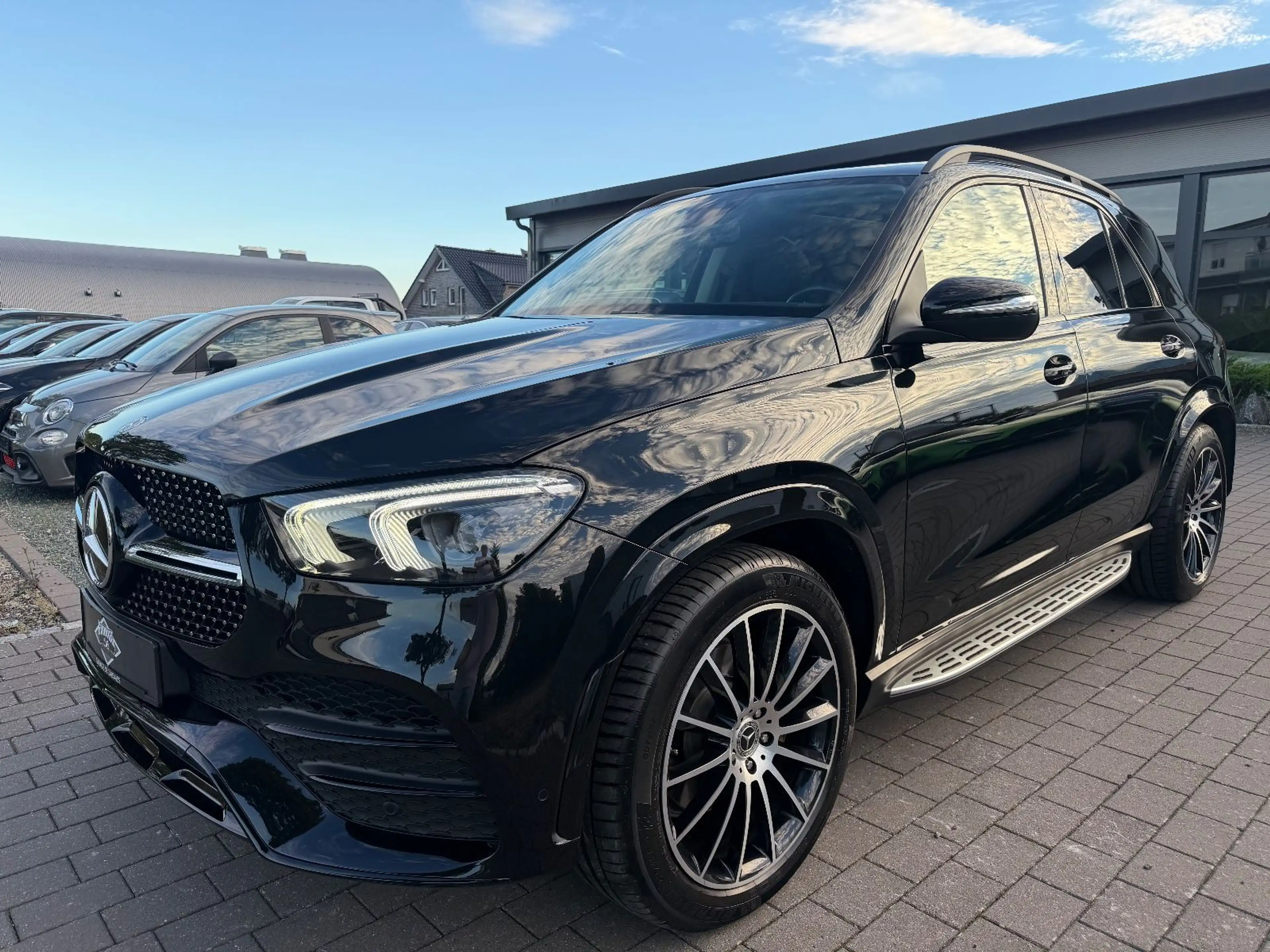Mercedes-Benz GLE 400 d/Pano/MB100/AHK/AMG-Paket/Burmester — photo 9