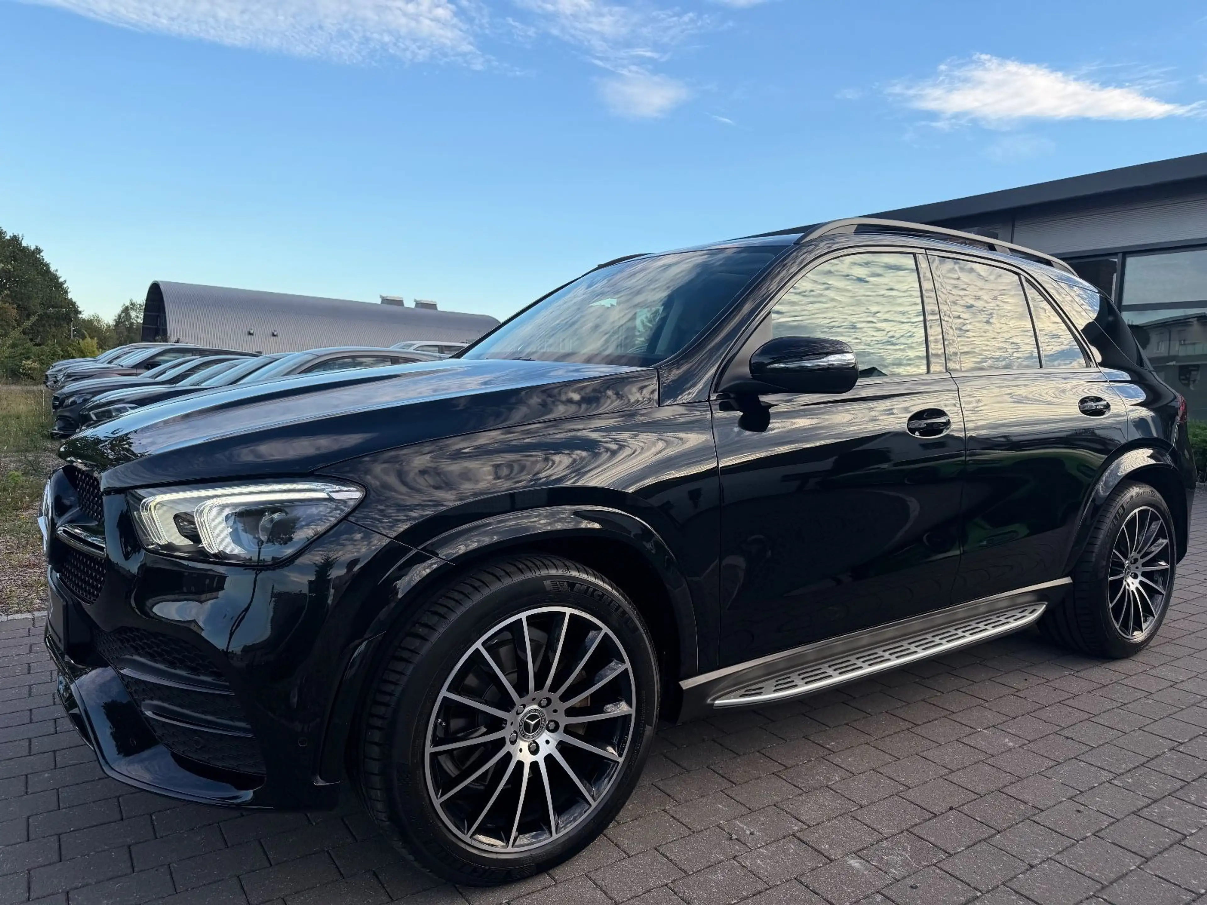 Mercedes-Benz GLE 400 d/Pano/MB100/AHK/AMG-Paket/Burmester — photo 14