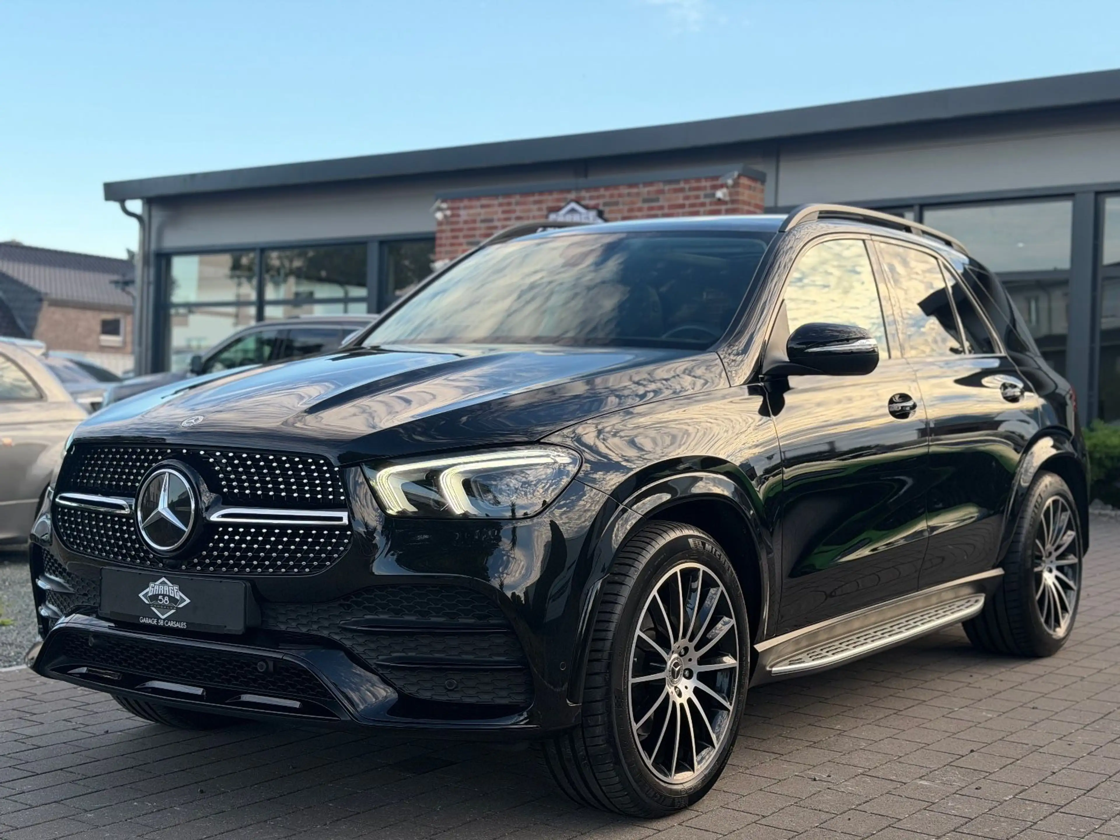 Mercedes-Benz GLE 400 d/Pano/MB100/AHK/AMG-Paket/Burmester — photo 3