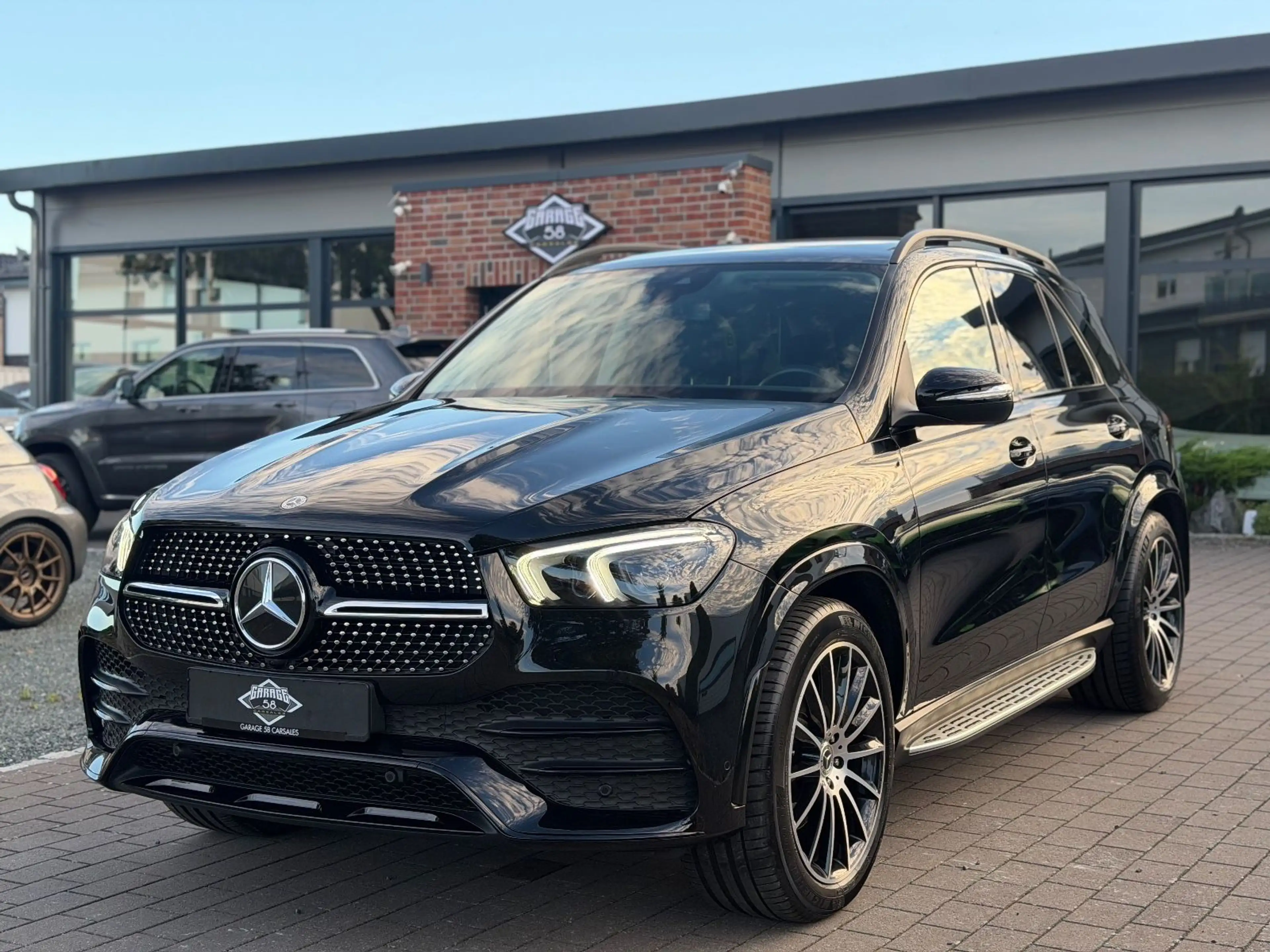 Mercedes-Benz GLE 400 d/Pano/MB100/AHK/AMG-Paket/Burmester — photo 6