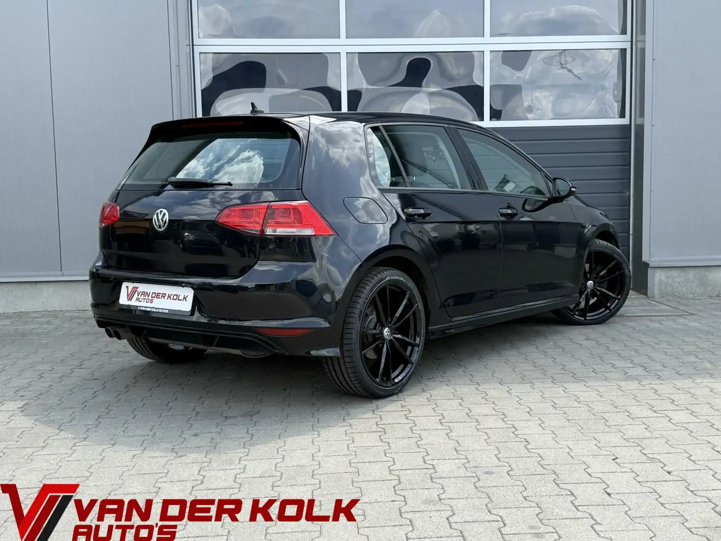 Volkswagen Golf 1.4 TSI R-Line Navigatie CarPlay Climate Stoelverw - 2