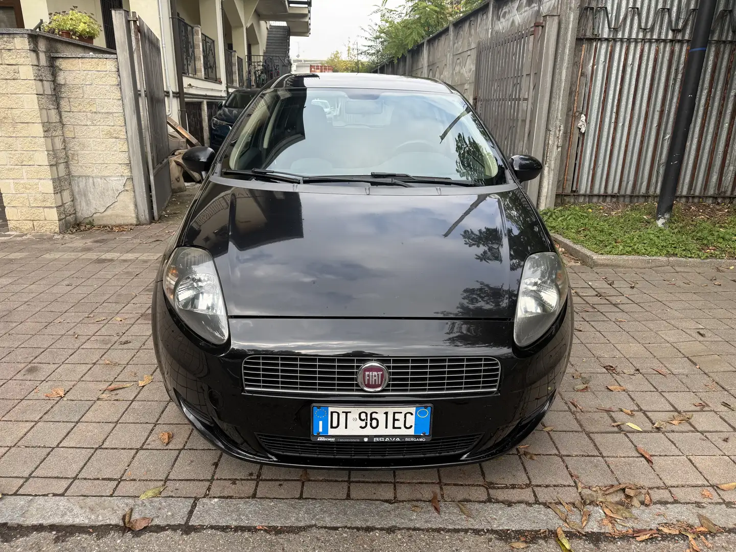 Fiat Grande Punto 5p 1.4 natural power Dynamic 77cv Schwarz - 2
