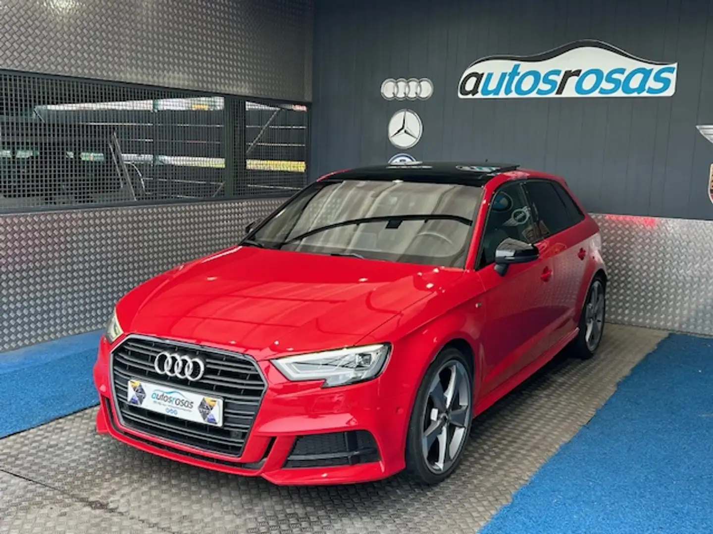 Audi A3 Sportback 35 TDI Black line S tronic 110kW Rojo - 1