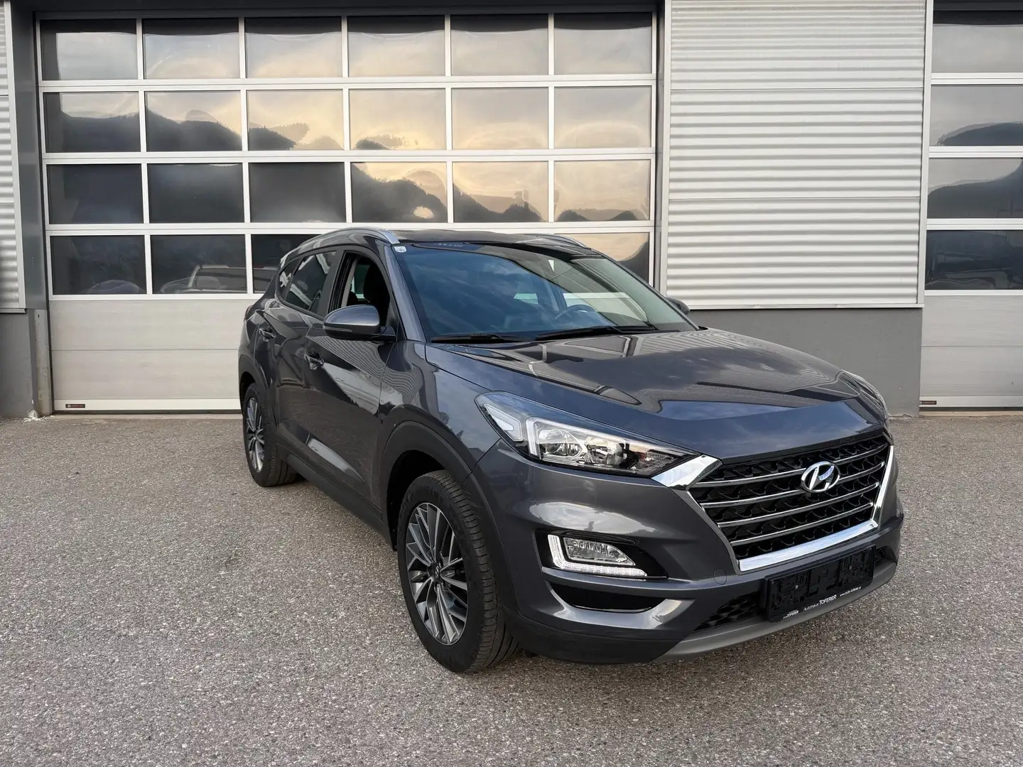 Hyundai TUCSON Tucson 1,6 CRDI Level 3 Plus Grau - 1