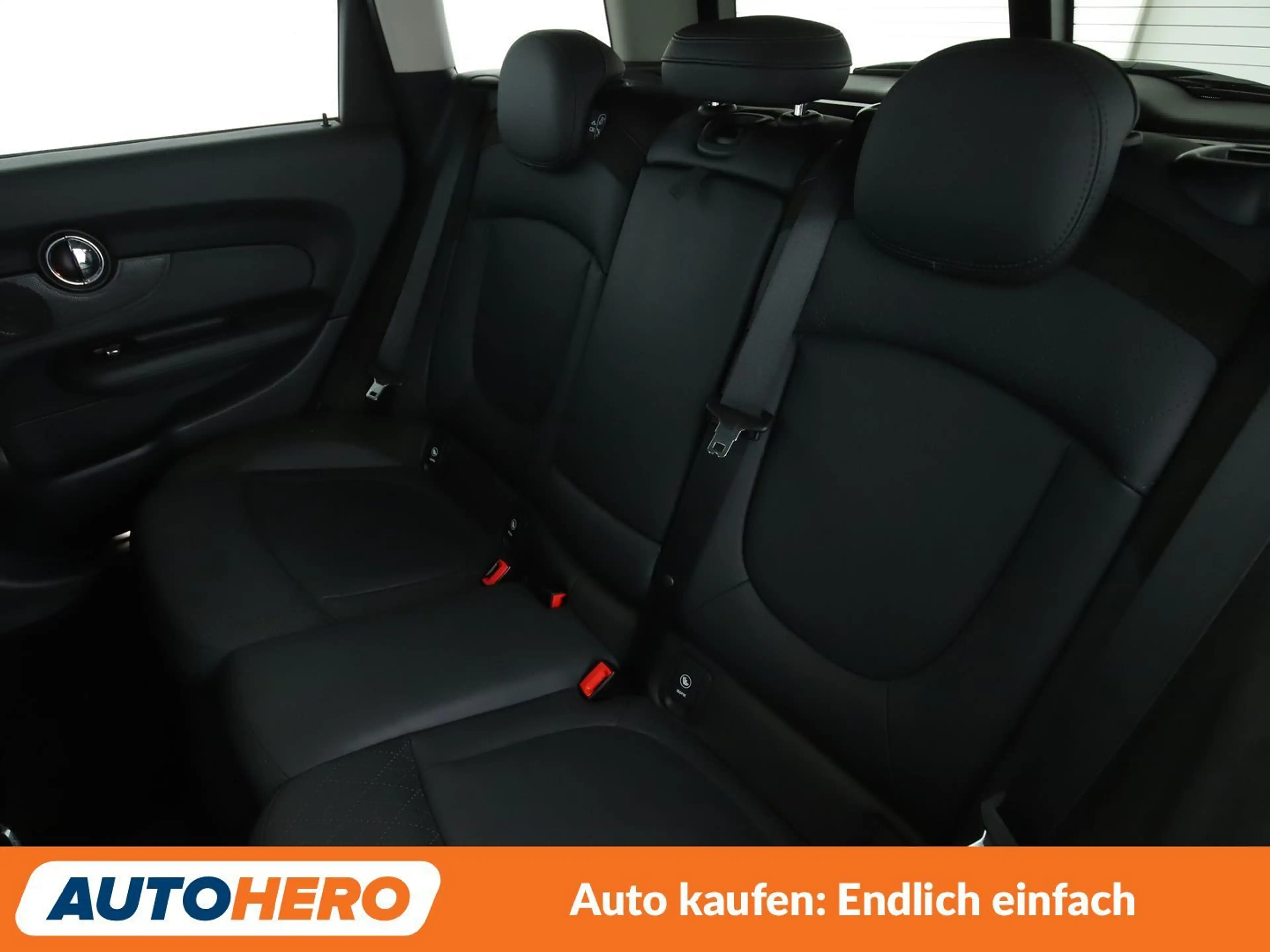 MINI Cooper S Clubman Cooper S ALL4 Aut.*NAVI*TEMPO*SHZ*LIM*ALU* — photo 14