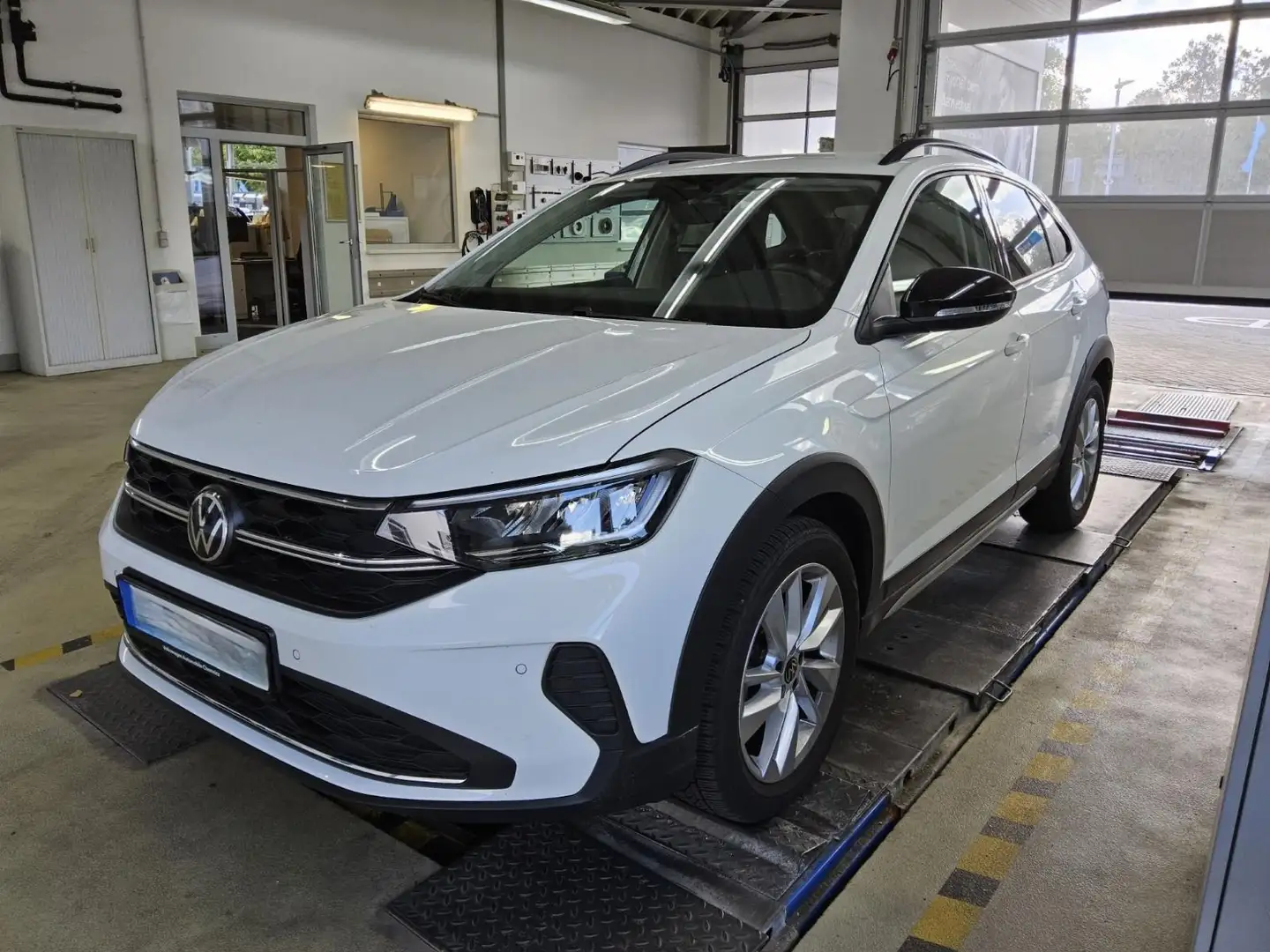 Volkswagen Taigo 1.0 TSI Goal LED CarPlay ACC Weiß - 2