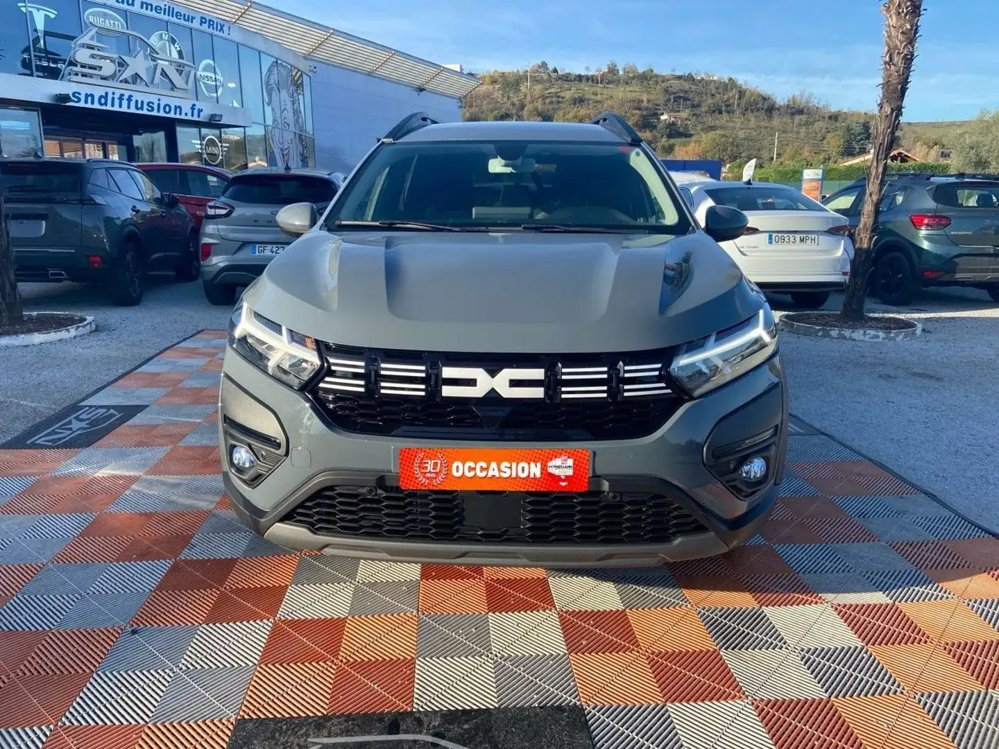 Dacia Jogger 1.0 TCe 110 BV6 EXPRESSION 7PL Gris - 2