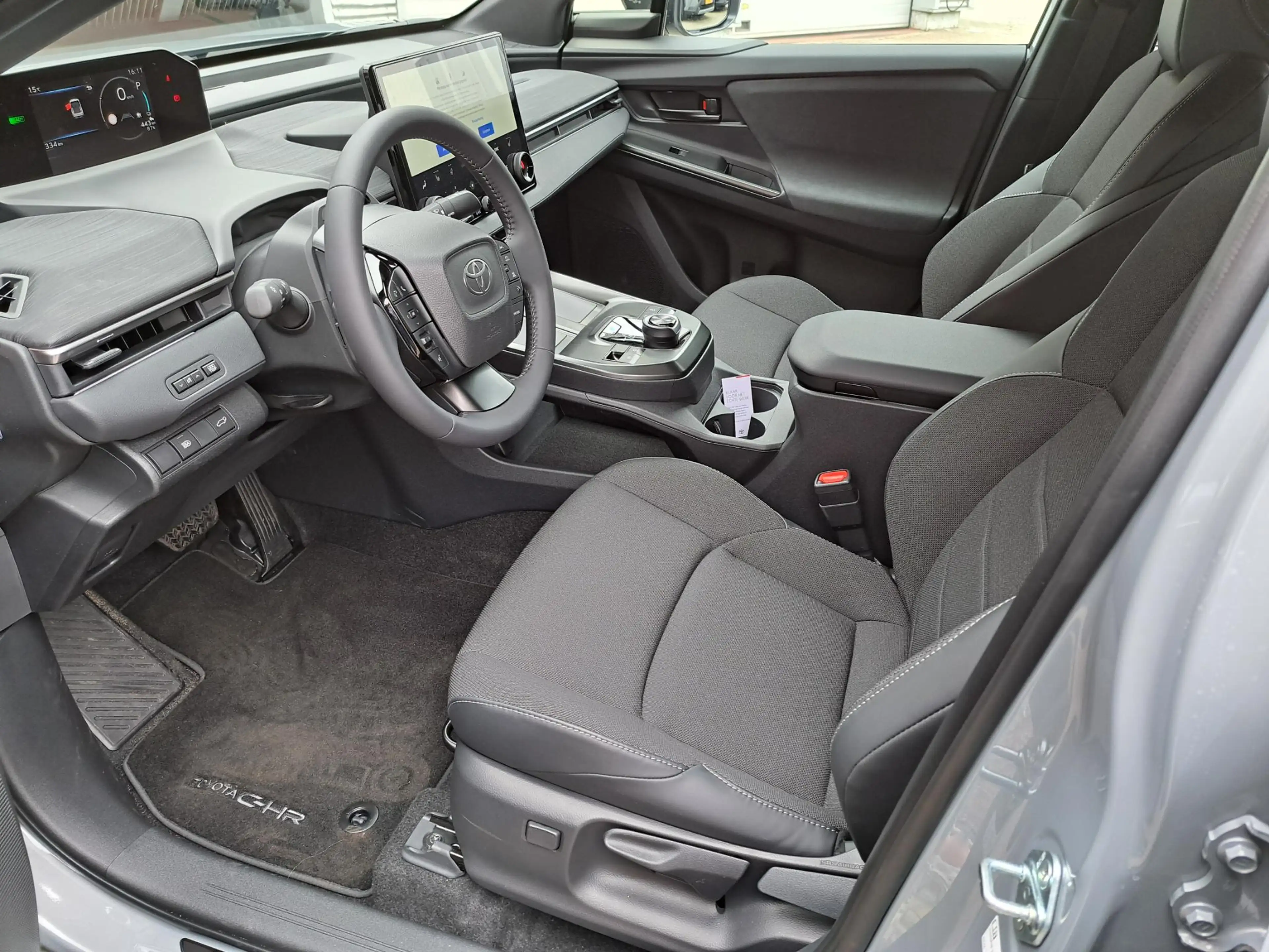 Toyota C-HR+ FIRST EDITION 77KWH WLTP-607KM EL-ACHTERKLEP PRIVA — photo 7