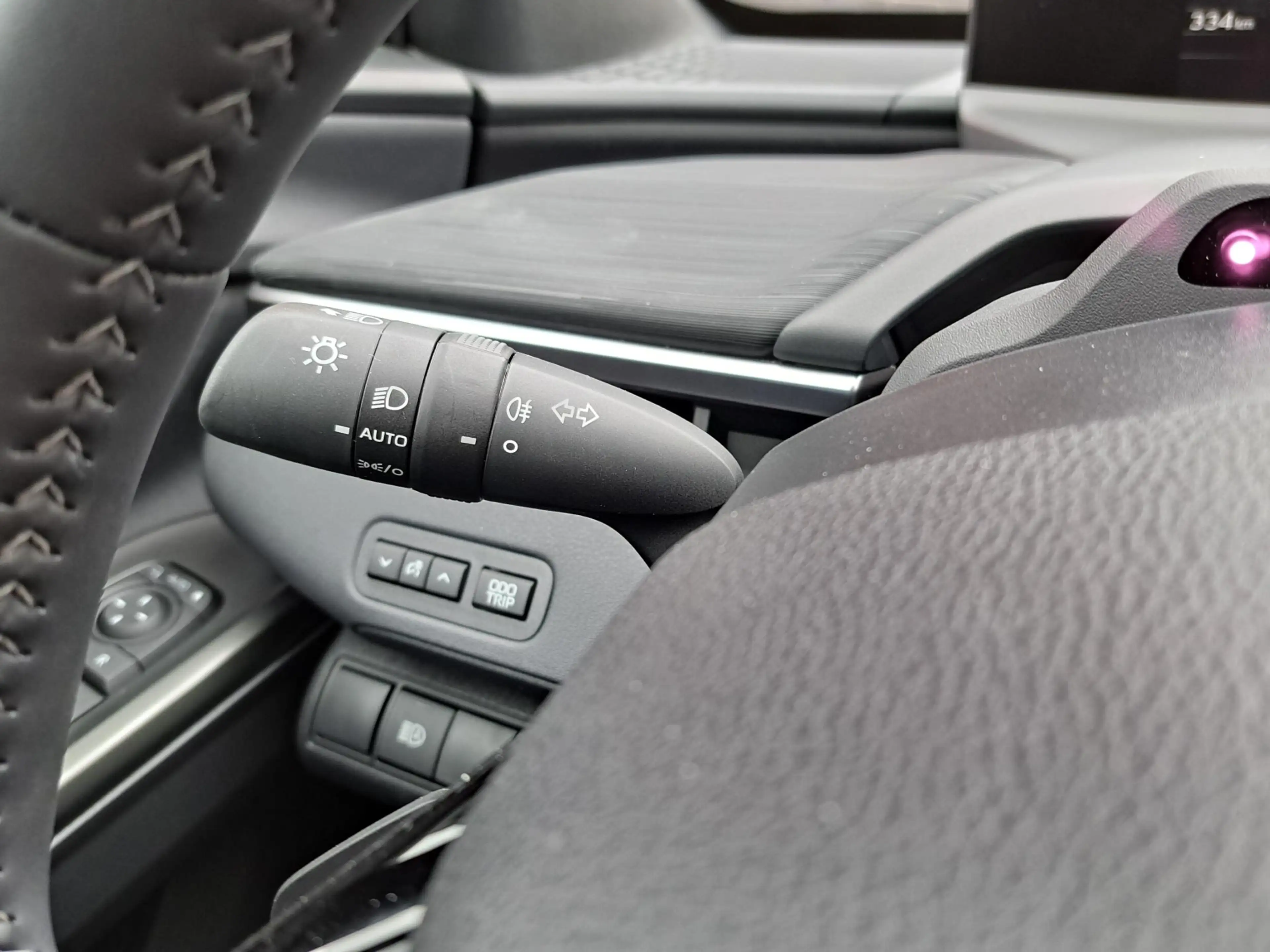 Toyota C-HR+ FIRST EDITION 77KWH WLTP-607KM EL-ACHTERKLEP PRIVA — photo 16
