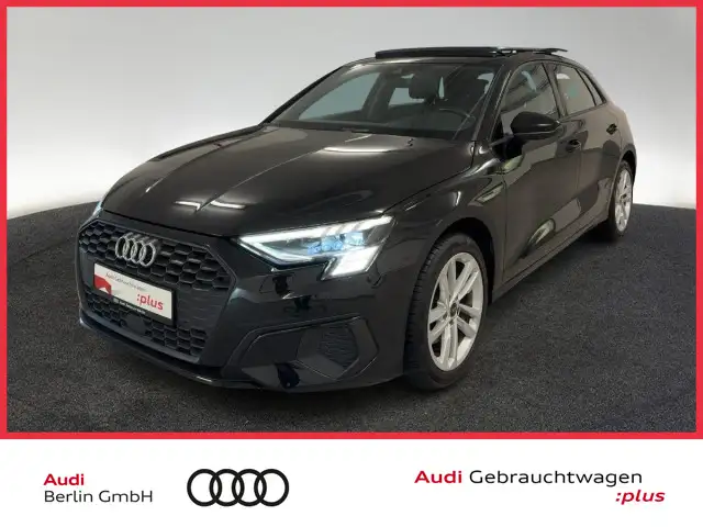 Audi A3 35 TFSI S tr. PANO NAVI RFK MATRIX