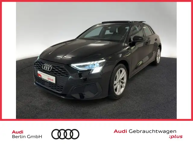 Audi A3 35 TFSI S tr. PANO NAVI RFK MATRIX