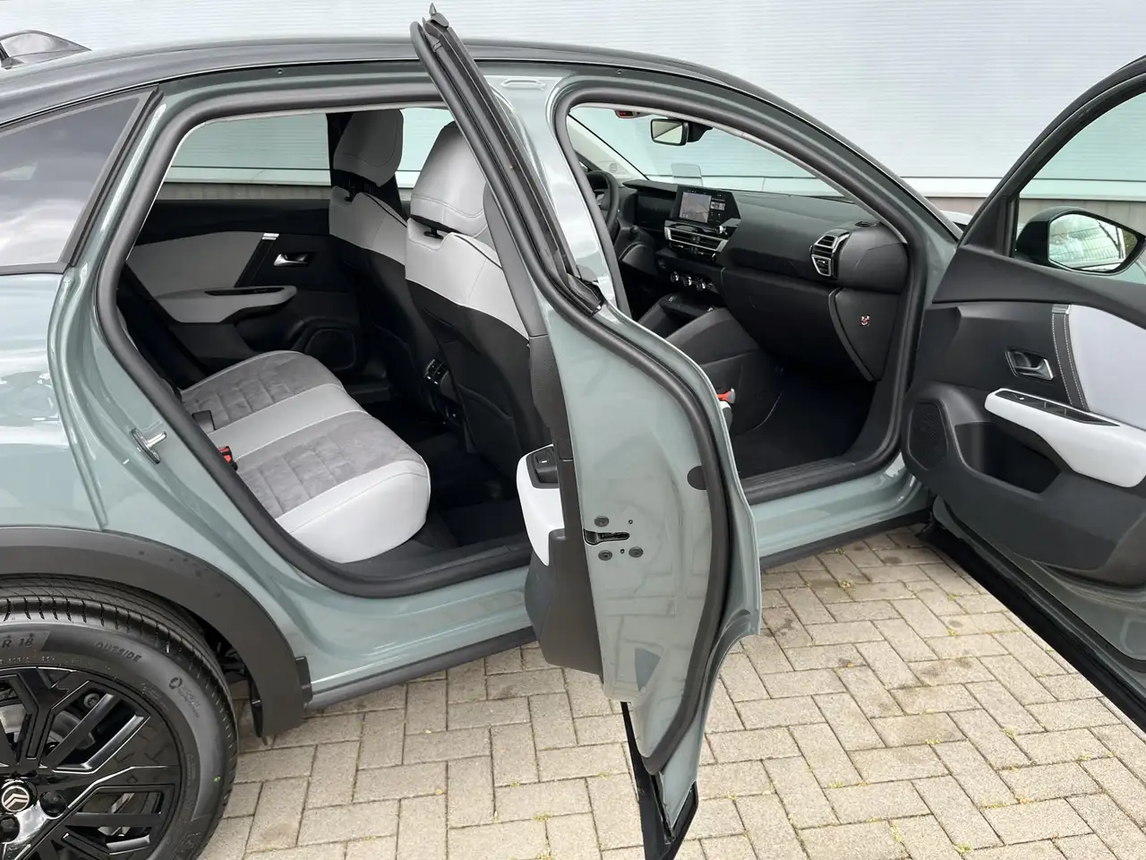 Citroen C4 2026 — фото 11