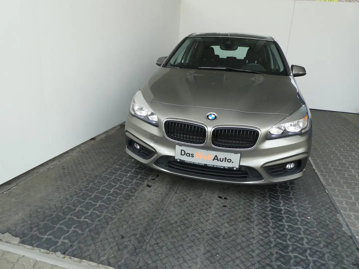 BMW 216 BMW 216d Active Tourer Advantage Silber - 2