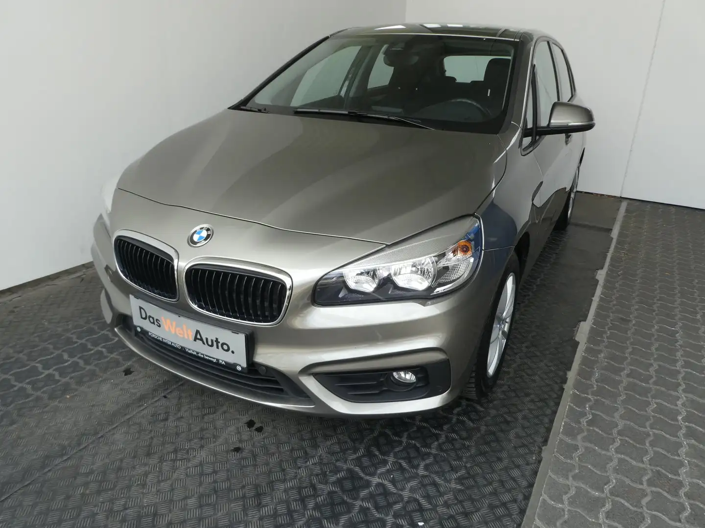 BMW 216 BMW 216d Active Tourer Advantage Silber - 1