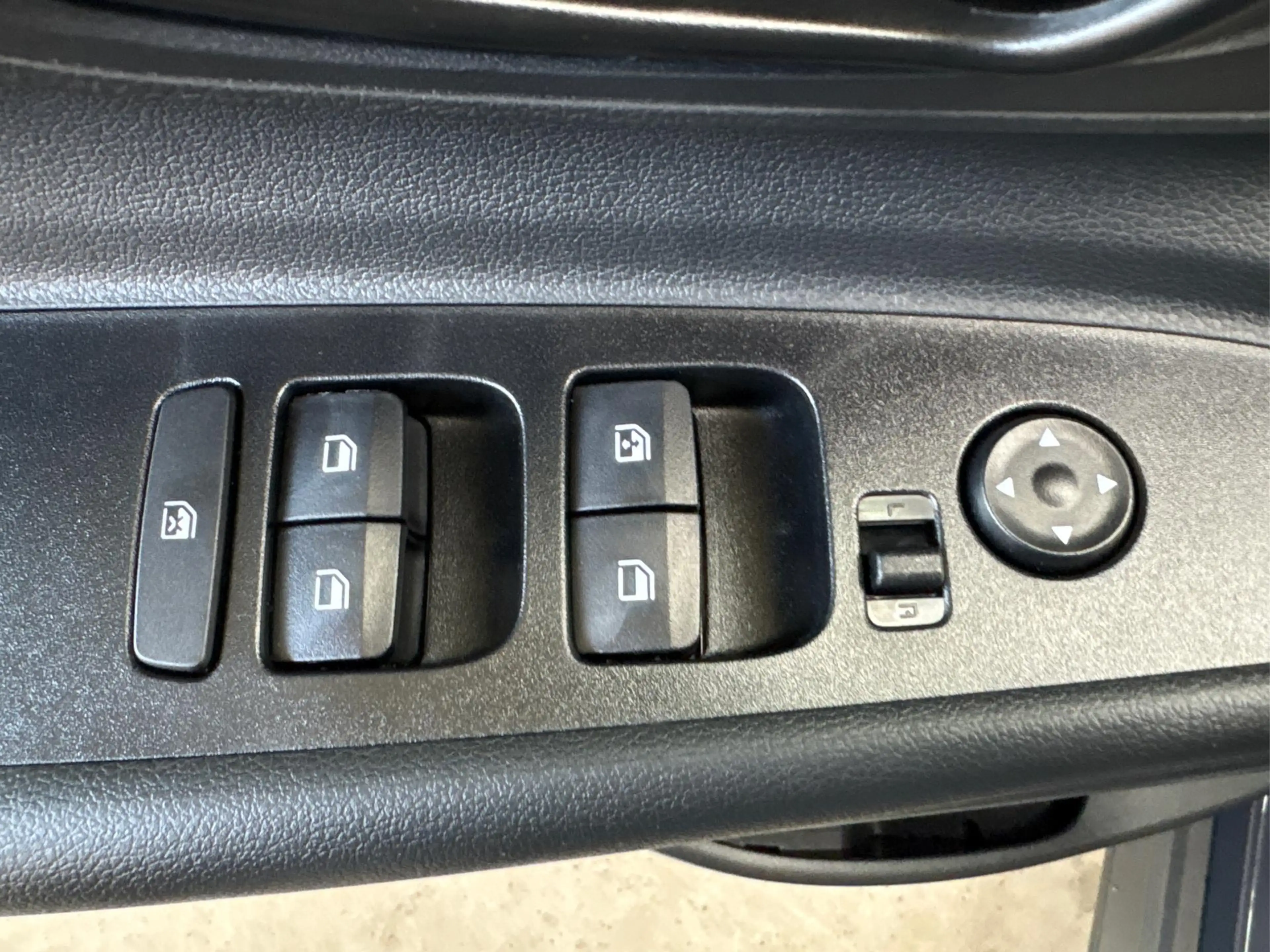 Hyundai BAYON LIFE DCT NAVI RFK TEMPO SHZ Lenkradheizung 1.0 ... — photo 11