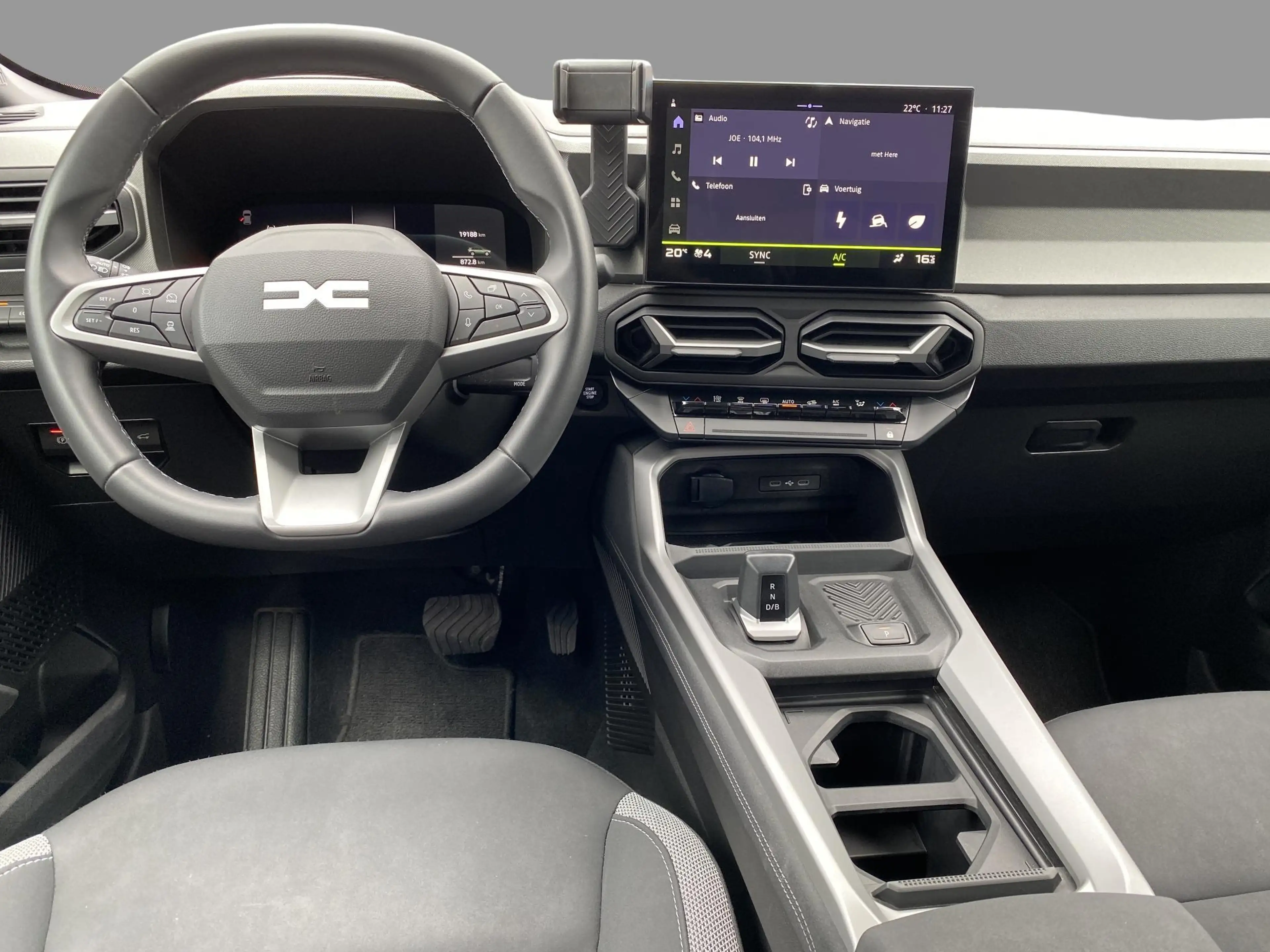 Dacia Bigster Journey Hybrid 155 — photo 11
