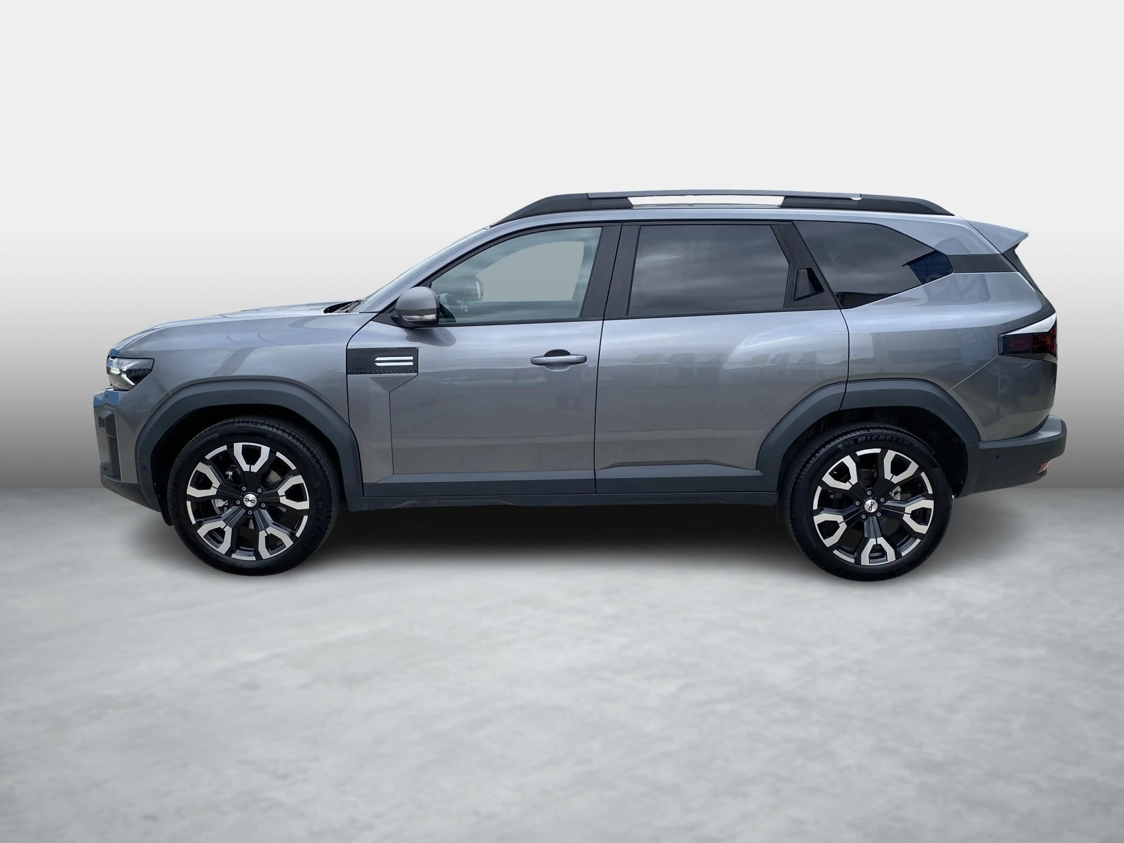 Dacia Bigster Journey Hybrid 155 — photo 6