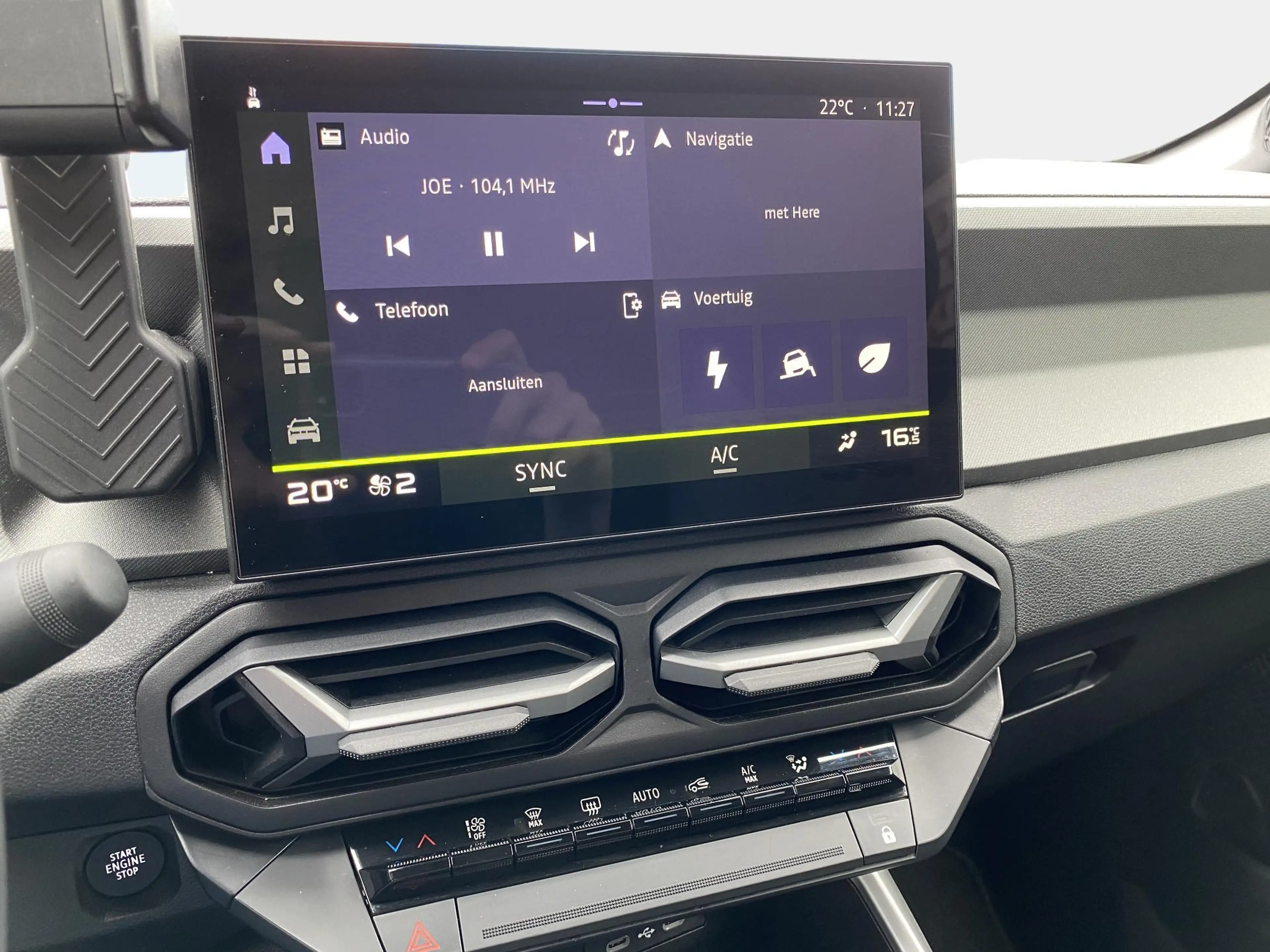Dacia Bigster Journey Hybrid 155 — photo 9