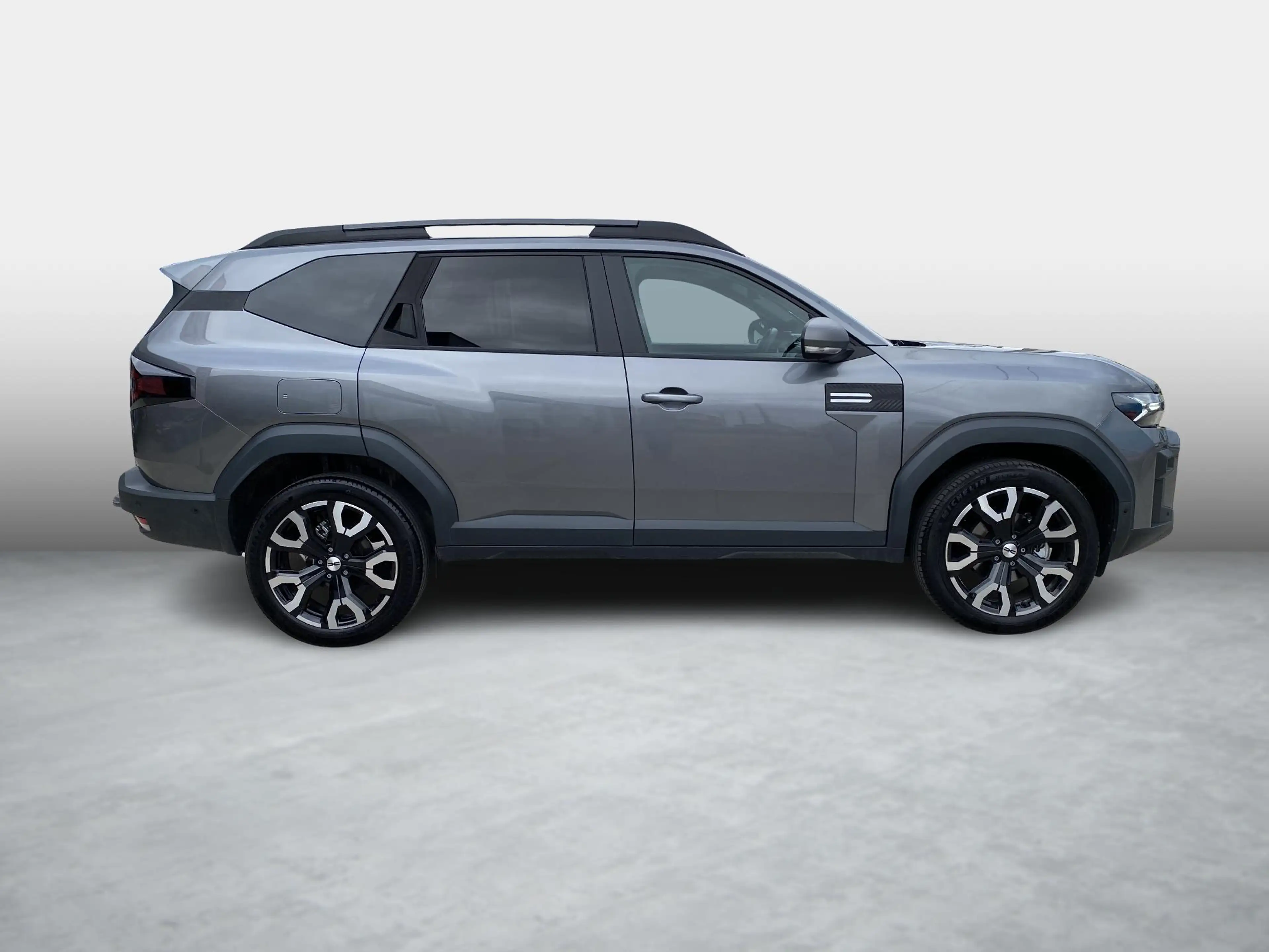 Dacia Bigster Journey Hybrid 155 — photo 3
