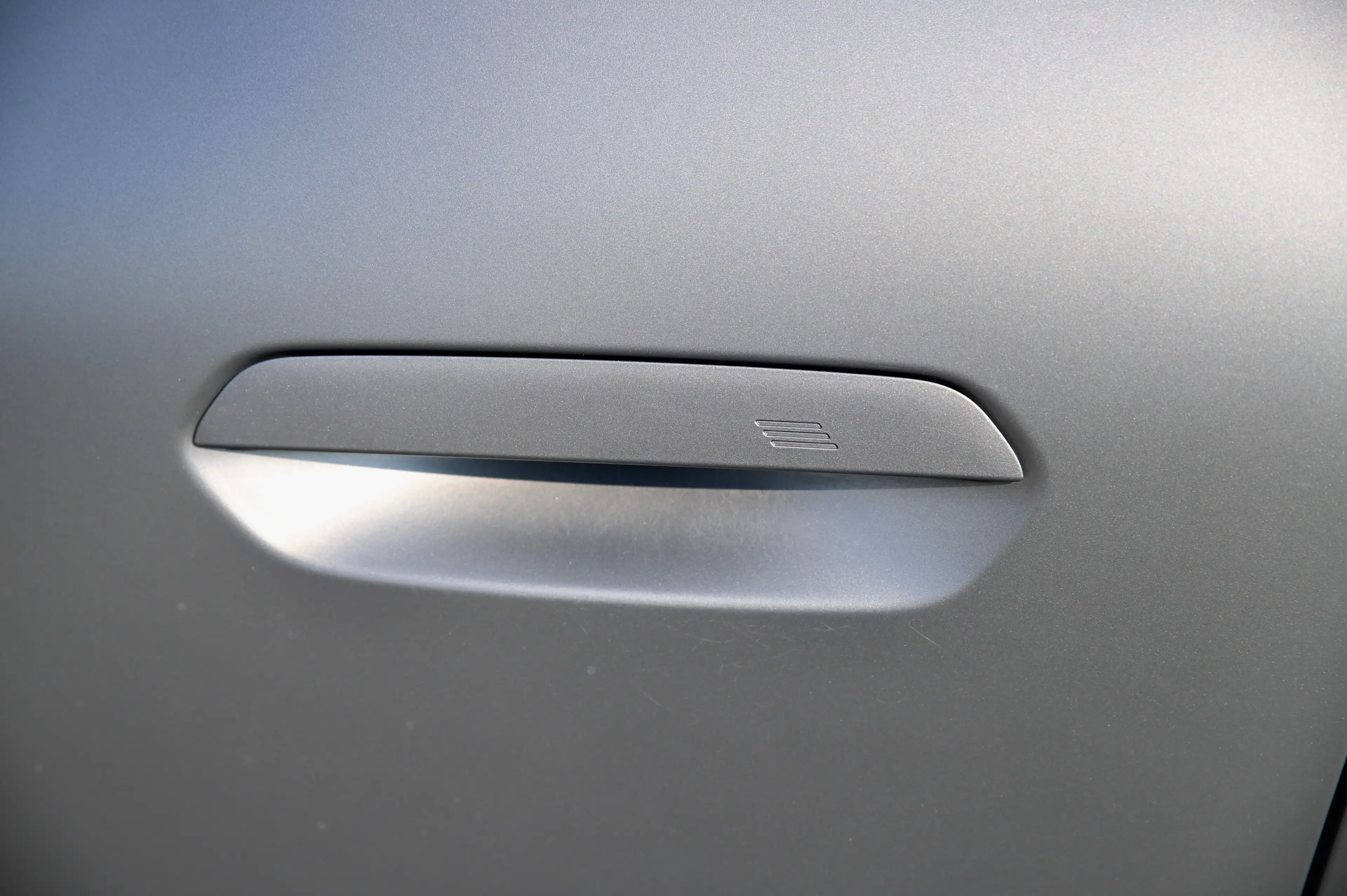 BMW iX2 66.5 kWh xDrive30 I Iconic Glow I Frozen Pure Grey — photo 14